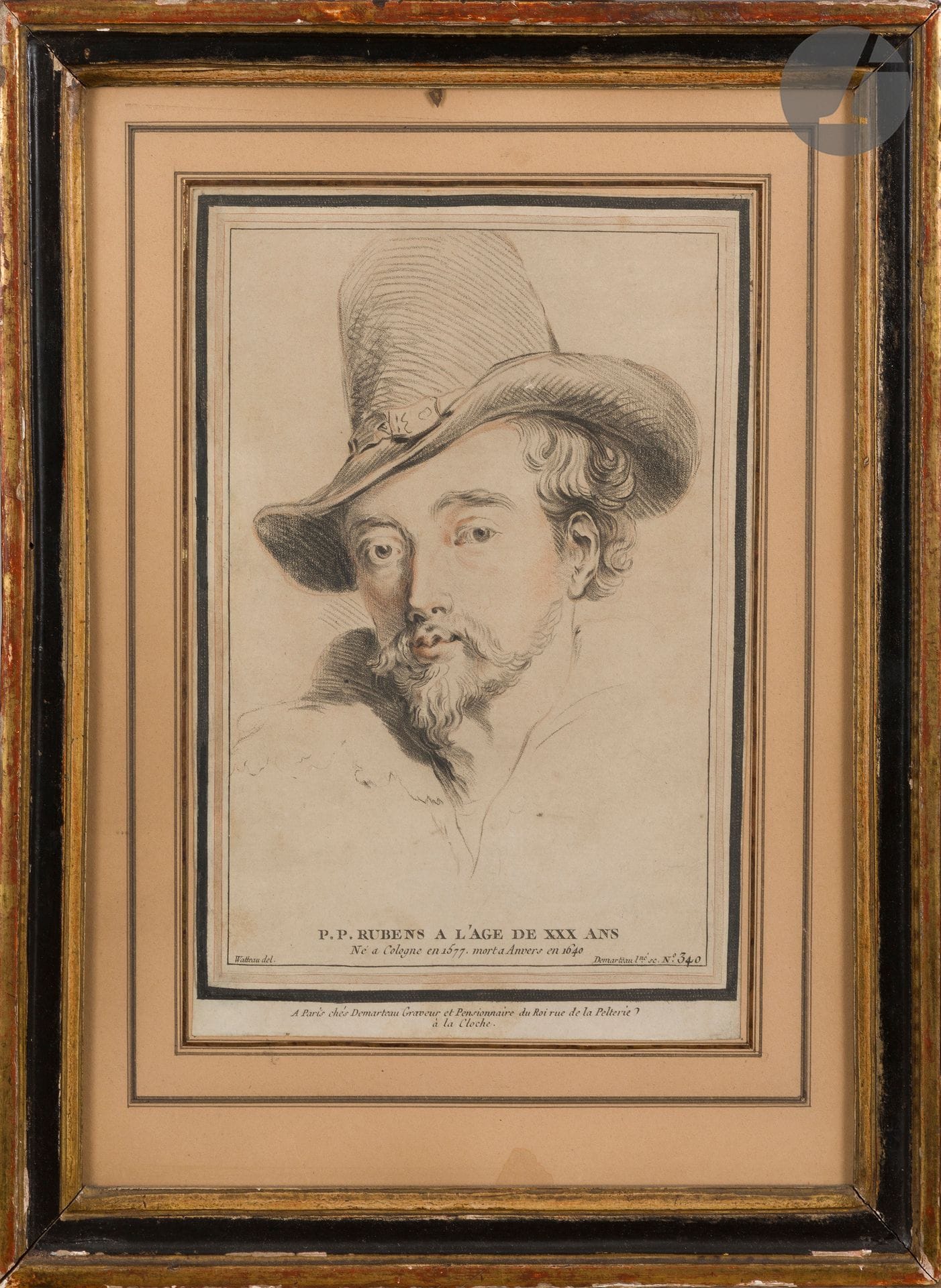 Gilles Demarteau (1722-1776) 

P. P. Rubens à l'âge de XXX ans. 1772. Gravure en manière de crayon d'après Watteau. 169 x 250 mm. I.F.F. 340. Impression en deux tons (noir et sanguine). Belle épreuve sur vergé, légèrement oxydée, rognée à l'extérieur des filets d'encadrement. Baguette en bois doré et plats noircis (recoupée).