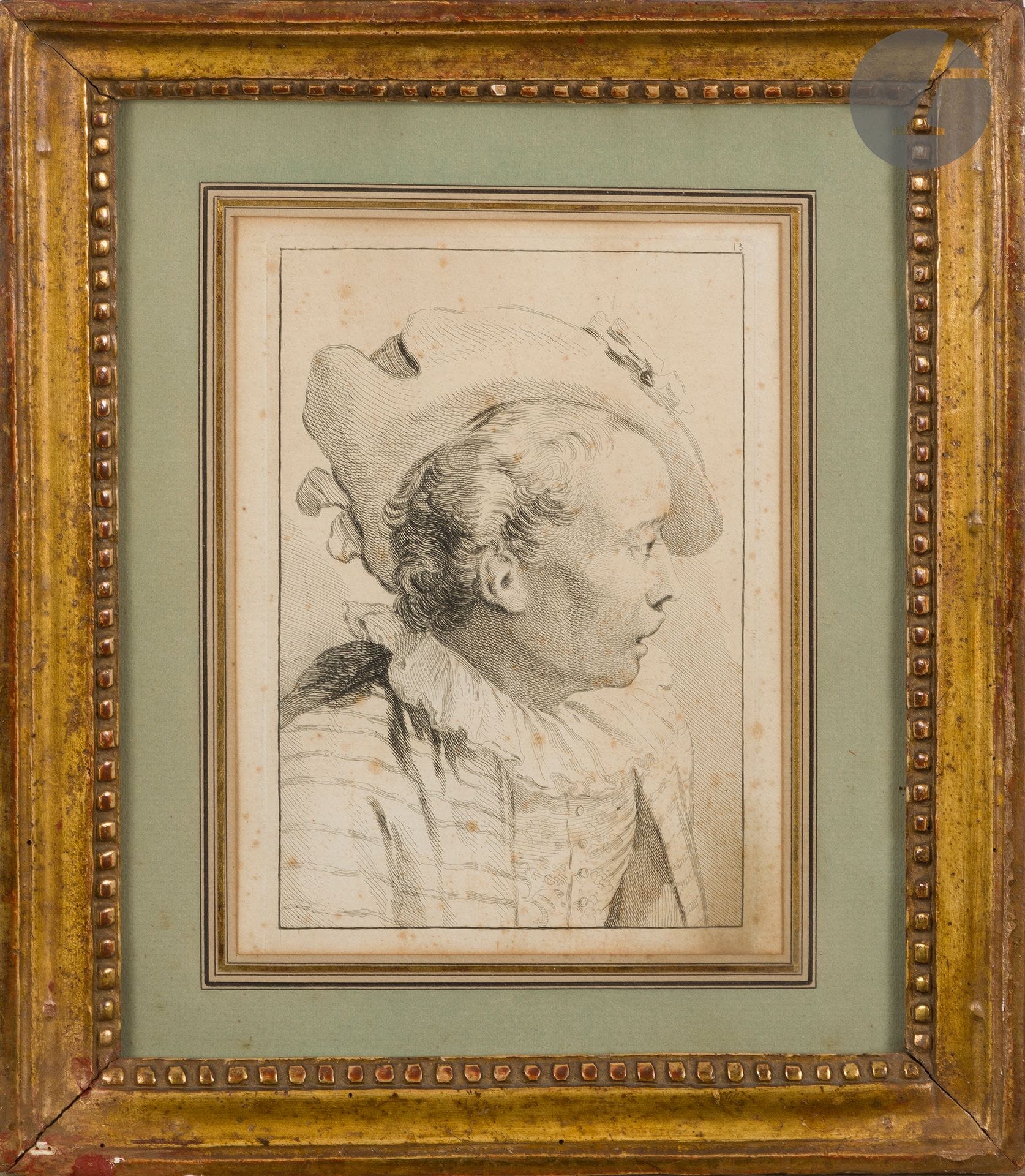 Antoine Watteau (1684-1721) (d'après) 

Les Charmes de la vie. Gravé par Aveline. A vue : 465 x 355 mm. Dacier et Vuaflart 183. Bonne épreuve en tirage du XIXe siècle sur vélin, oxydée. Légères et courtes traces de plis en surface. Pas de marges apparentes. Baguette en bois doré, 1re moitié du XVIIIe siècle, décor à la Bérain (recoupé, accidents). 

Joint : Jeune homme de profil. Eau-forte. A vue : 160 x 225 mm. Epreuve sur vergé, oxydée. Rousseurs et empoussiérage. Marges. Cadre doré d'époque Louis XVI, décor de rang de perles à la vue (recoupé, usures et restaurations). Ens. 2 p.