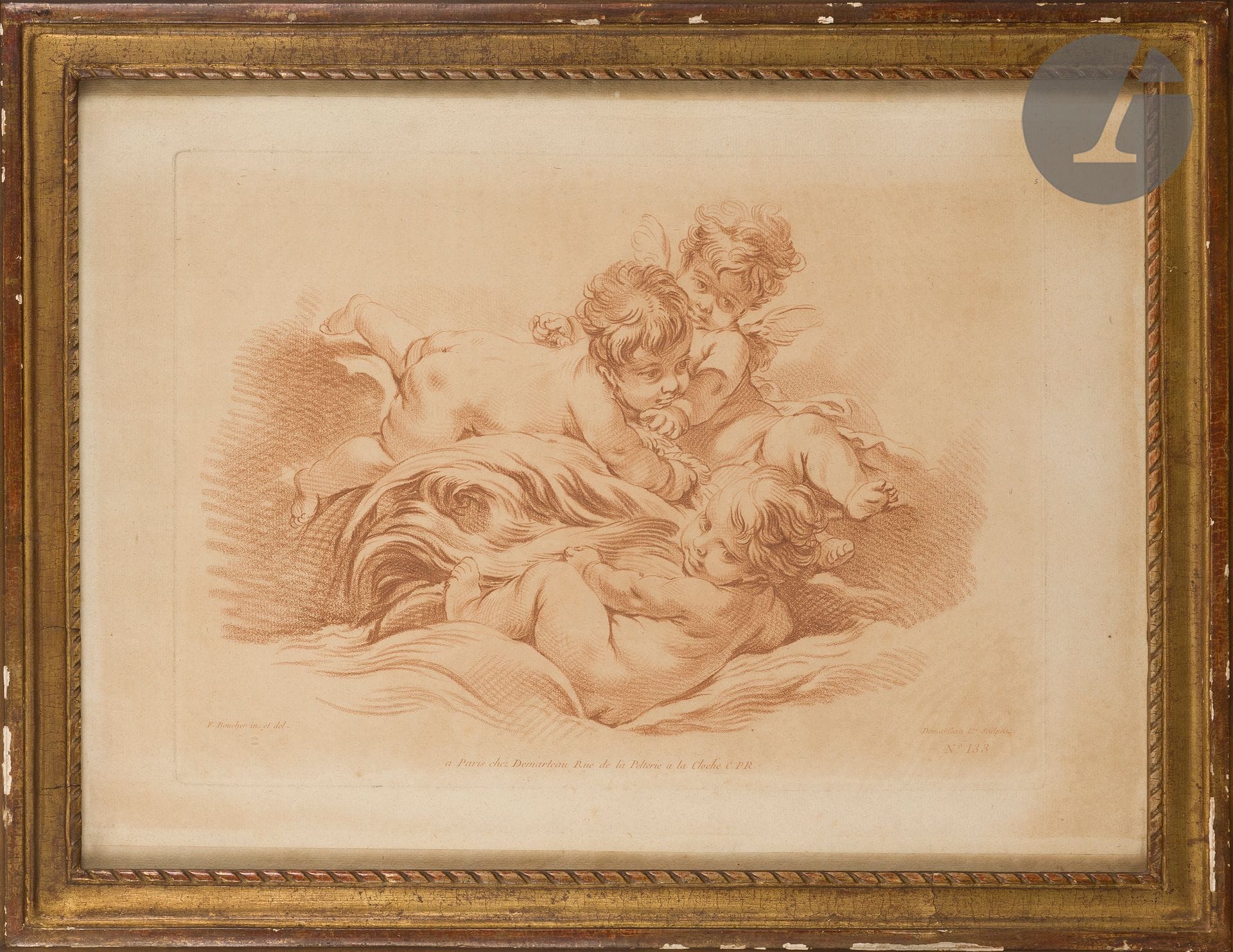 Gilles Demarteau (1722-1776) 

Trois amours jouant sur un dauphin. Gravure en manière de crayon d'après Boucher. A vue : 480 x 340 mm. I.F.F. 133. Impression en sanguine. Belle épreuve sur vergé, oxydée. Rousseurs claires éparses. Belles marges, celle du bas irrégulière. Cadre d'époque Louis XVI en bois doré, décor de corde à la vue (usures).