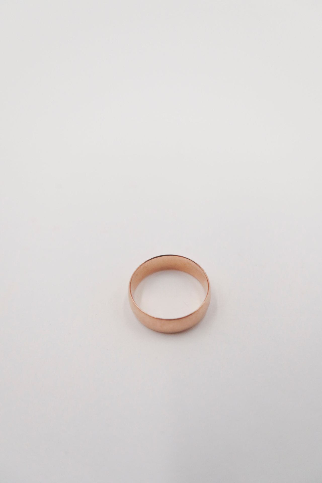 Wedding ring in 18K (750) pink gold. Finger size : 50/51. Gross weight: 3.3 g (wear)
