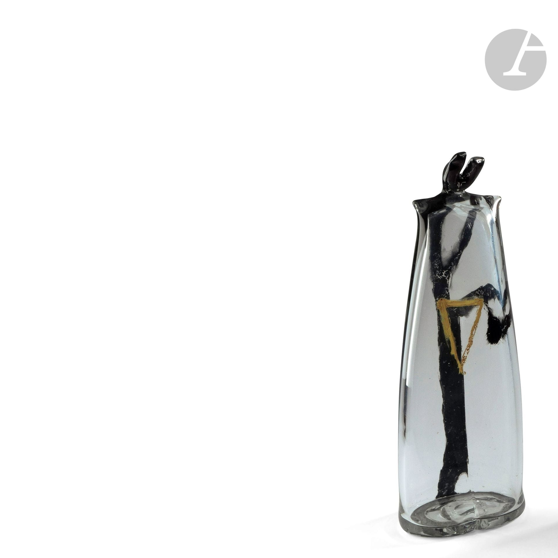 
Jean-Pierre UMBDENSTOCK (France, 1950-2011) 



L’Écriture mise à nu par sa non-calligraphie même…, 1988



Personnage en verre soufflé de forme libre, à décor abstrait émaillé jaune et noir. Signé et daté 1988. H. 46 cm
