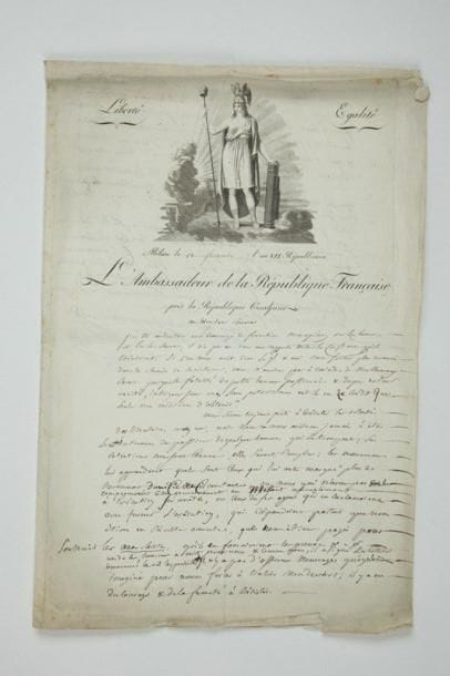 Joseph FOUCHÉ
L.A.S., Milan 12 frimaire VII (2 décembre 1798), au Directeur Paul Barras; 1 page et demie grand in-fol., grande vignette gravée (Boppe & Bonnet n° 152), en-tête L'Ambassadeur de la République Française près la République Cisalpine. Il a dit son opinion sur les hommes et les choses et le Directoire n'a pas eu dans ses rapports la confiance qu'ils méritaient. «Si l'on nous avoit cru le Gl [Joubert, commandant en chef de l'Armée d'Italie] et moi nous serions plus avancés dans le chemin de la victoire, nous n'aurions pas à craindre de malheureux revers. Par quelle fatalité de petits hommes passionnés & dupes de leur vanité, intrigans sans vue, sans patriotisme ont-ils eu le crédit que seuls nous méritions d'obtenir? Nous serons toujours prêts à exécuter les volontés du Directoire, mon ami, mais nous ne nous avilerons jamais à être les instrumens des passions de quelques hommes qui le trompent [...] les evenemens lui apprendront quels sont ceux qui lui ont marqué plus de devouement, dans cette circonstance, ou nous qui n'avons pas voulu compromettre notre gouvernement en mettant aveuglément à exécution ses arrêtés, ou ceux de ses agens qui en reclamoient avec fureur l'exécution, qui répandoient partout que nous étions en révolte ouverte, que nous étions payés pour soutenir les anarchistes, qu'ils en fourniroient les preuves &c &c. Un de ces hommes a ecrit avec nous & comme nous, il a signé la lettre commune! Le vil hypocrite!»... Le temps sera du côté de la vérité, contre l'erreur et la calomnie. «Aujourd'hui que le canon a dissipé toutes les petites passions qui obscurcissent la vérité, la confiance retournera à ceux qui la meritent [...]. Si le gouvernement veut se confier au gl Joubert & à moi nous ferons de grandes choses, je t'en réponds. La Rép. Français aura de nombreux amis & les intriguans renonceront à l'espoir de dévorer le fruit de nos victoires»