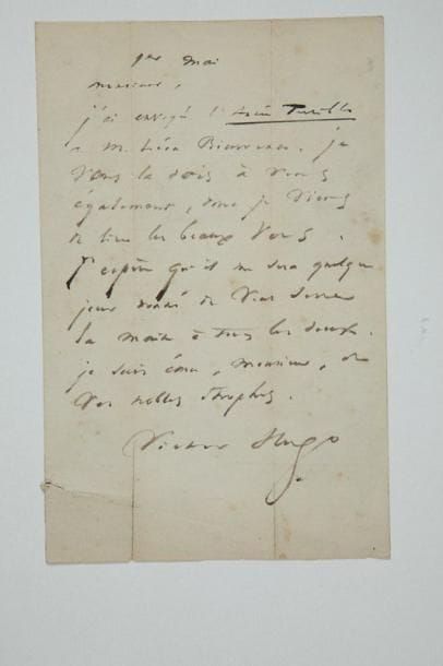 Victor HUGO
L.A.S., 1er mai [1872]; 1 page in-8 (petites fentes aux plis). «J'ai envoyé L'Année Terrible à M. Léon Bienvenu. Je vous la dois à vous également, dont je viens de lire les beaux vers. J'espère qu'il me sera quelque jour donné de vous serrer la main à tous les deux. Je suis ému, Monsieur, de vos nobles strophes»