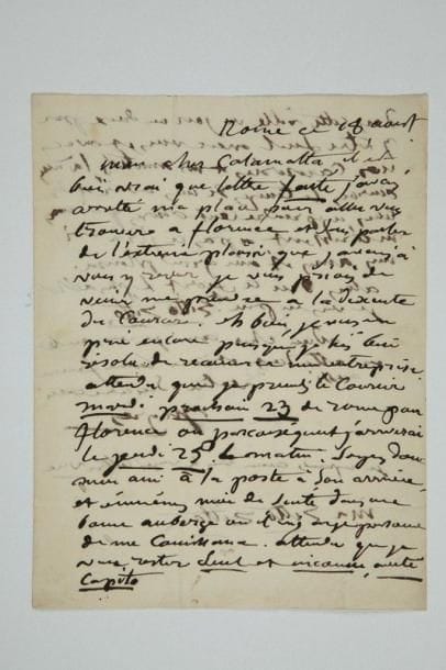 Jean-Dominique INGRES
L.A.S., Rome 18 août [1836], au graveur Luigi Calamatta, à Florence; 2 pages in-4, adresse. Il arrivera le jeudi 25 à Florence: «Soyez donc mon ami à la poste à son arrivée, et emmenez-moi de suite dans une bonne auberge où il n'y ayt personne de ma connaissance, attendu que je veux rester seul et inconnu, avete capito dans cette ville un jour ou deux pour y être seul avec vous, et avec nos causeries et nos amitiés, là nous aurons le temps de nous revoir et de nous apprendre cent choses qui m'intéressent [...]. Alors oui le secret le plus absolu je vous en prie et zitto zitto»