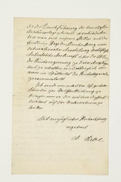 August BEBEL (1840-1913) socialiste allemand
L.A.S., Zürich 21 juillet 1913, à Édouard Herriot; 4 pages in-8; en allemand. Il explique longuement les raisons de l'opposition de nombreux cercles allemands à leur participation à l'Exposition universelle de Lyon, dans le contexte politique actuel, avec d'importants projets militaires présentés à la dernière session du Reichstag... [Bebel meurt le 13 août.] On joint une L.S. du député au Reichstag Anton Erkelenz à Édouard Herriot, Berlin 13 mai 1924, sur la démocratie et la paix en Europe