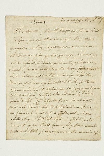 LYON
14 Lettres ou pièces, la plupart L.A.S., L.S. ou P.S., 1790-1793. Très bel ensemble sur Lyon pendant la Révolution. L.S. par les 12 députés de la ville et sénéchaussée de Lyon à l'Assemblée Nationale, après l'émeute de février 1790, sur les mesures pour assurer la tranquillité publique (Paris 13 février 1790). * Proclamation pour la substitution du Drapeau blanc au Drapeau rouge, imprimé de la municipalité de Lyon (17 août 1790). * L.S. du maire Vitet et des officiers municipaux aux administrateurs du District, s'inquiétant des impositions mobilière et foncière (9 septembre 1791). * Copie conforme de lettre sur la vente des biens des Oratoriens de Lyon (11 janvier 1793). * Intéressante L.A.S. par Benoit sur la crise municipale (15 mars 1793). * Affiche: Les Sections de Lyon, municipalités de Vaize et de la Croix-Rousse, réunies; à leurs frères les citoyens de Paris sur l'insurrection de mai 1793. * Très intéressante lettre anonyme au député de la Somme Duméril, Lyon 3 juin 1793, retraçant les différents épisodes de l'insurrection. * L.S. par Marino et Giraud, Ville affranchie 10 frimaire II (30 nov. 1793), au début de leur mission à Lyon «pour rendre à la Liberté des esclaves» (depuis leur arrivée au moins 20 guillotinés ou fusillés par jour), et relation de leur voyage de Moulins à Montpellier (guillotines, arbres de la liberté...). * Extrait des minutes de la Section de Bon-Rencontre: saisie de bois et charbon chez le teinturier Larue, capitaine pendant le siège (10 déc. 1793). * P.S. par Jean-Louis Pellapra, général en chef provisoire de l'Armée des Alpes, janvier 1794, ordre de mission. * Affiche du Jugement de la Commission Révolutionnaire donnant la liste de 53 condamnés à mort, 16 nivose II (5 janvier 1794). * P.S. par les membres du Comité militaire de Ville affranchie au sujet d'un étendard «brodé avec les attributs de la Liberté» pour le 1er escadron de l'armée révolutionnaire parisienne, 18 ventose II (8 mars 1794). * Certificat de résidence et non-émigra