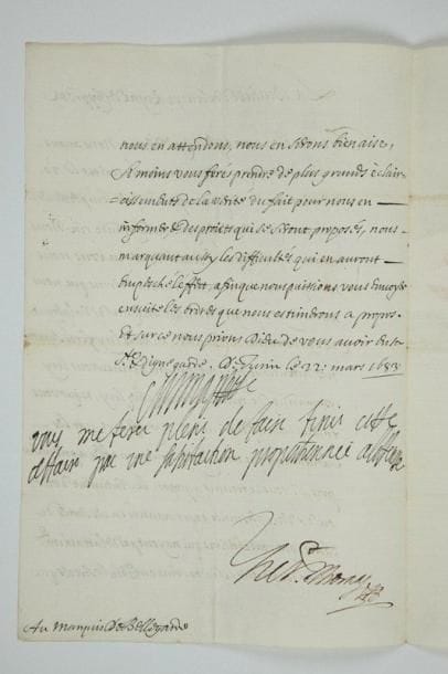 Marie-Jeanne-Baptiste de SAVOIE (1644-1724)
Épouse de Charles-Emmanuel II de Savoie, duchesse de Savoie, reine de Chypre. L.S. avec 2 lignes autogr., Turin 22 mars 1683, au marquis de Bellegarde, premier président au Sénat, commandant en Savoie, à Chambéry; 2 pages in-fol., adresse avec sceau aux armes sous papier. Au sujet de l'emportement du comte de Valpergue en la grande rue. Elle a ordonné au comte de Valpergue de s'en retourner à Chambéry, et veut qu'«à son arrivée vous luy commandiés de tenir les arrests chez luy, & que vous tachiés ensuite de terminer cette affaire par les satisfactions que vous jugerés raisonnables»... Elle ajoute de sa main: «Vous me feres plesir de faire finir cette affaire par une satisfaction proportionnée à la tenue»