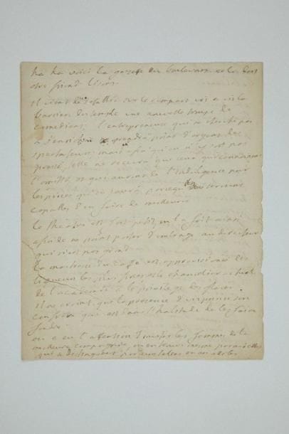 Abbé Claude de VOISENON (1708-1775) poète
Manuscrit autographe, [vers 1762]; 3 pages in-4 (petite fente). Annonce burlesque pour le théâtre de société de la duchesse de Choiseul. «Ha ha voici la gazette du boulevard cela doit etre friand, lisons. - Il vient de s'etablir sur le rempart vis-à-vis la barriere du Temple une nouvelle troupe de comediens; l'entrepreneuse qui ne cherche pas à s'enrichir ne prendra point d'argent des spectateurs; mais afin qu'on n'y soit pas pressé, elle ne recevra que ceux qui connoissent l'amitié, et qui auront de l'indulgence pour les pièces qu'on jouera parce qu'ils seroient capables d'en faire de meilleures. Le théatre est fort petit, on l'a fait ainsi afin de ne point porter d'ombrage au directeur [Choiseul] qui n'est pas grand. La maîtresse du caffé est approvisionnée des liqueurs les plus fines; et le chancelier actuel de l'Academie [Voisenon] a le privilege des glaces. Il ne craint, que la presence d'un prince son confrere [le maréchal de Richelieu] qui est dans l'habitude de les faire fondre»... Arrive ensuite un colporteur qui propose des livres attribués, comme autant d'amusantes épigrammes, à M. de Persigny, au marquis d'Entragues, à la duchesse de Praslin, à M. de Montbazon, à la duchesse de Mazarin, etc., finissant par «Les faceties de Jean Farine, sottie imprimée en 1520, livre si gotique que par bonheur on ne peut pas le lire. Mr le duc de la Vallière doit l'achetter bien cher pour le revendre plus cher à un autre». On joint une L.A.S. à M. d'Espagnac, Paris 30 juin 1770