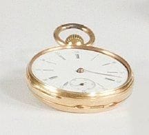 Montre de poche à remontoir au pendant en or jaune, la bélière en métal, le fond guilloché, cadran émaillé blanc à chiffres romains, trotteuse à six heures, échappement à ancre empierré, balancier bimétallique à compensation, double cuvette gravée «Patek & Co. Genève». (Manques et accidents) Poids brut: 74 g