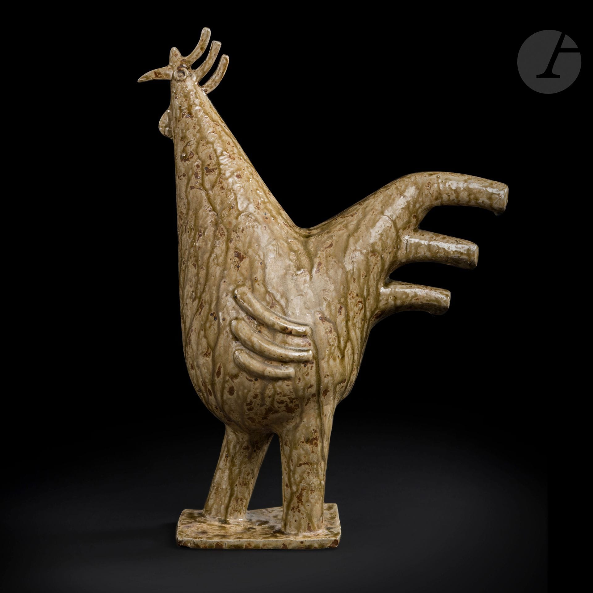 JEAN LERAT (1913-1992) – COLLECTION LERAT
Coq, 1951
Sculpture.
Grès, émail.
Une restauration à l’une des trois crêtes.
Signée J. LERAT, en lettres incisées sur la base.
Hauteur : 56 cm

Provenance :
Collection Lerat.

À noter :
Cette oeuvre est référencée sous le n° 976 dans les archives Lerat.