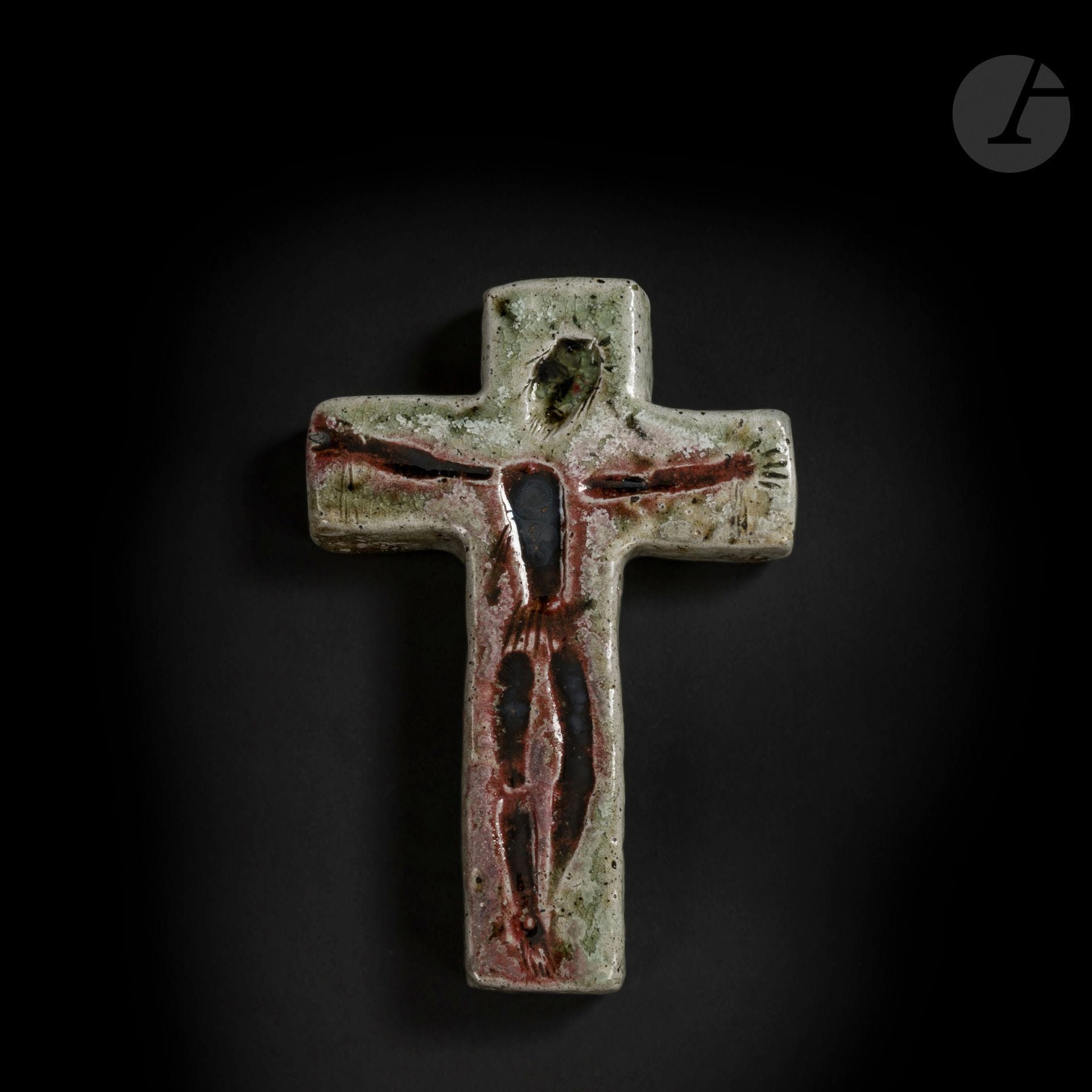 JEAN LERAT (1913-1992) – COLLECTION LERAT
Christ en croix, 1948
Crucifix.
Grès, émail.
Signé et situé J. LERAT La Borne, en lettres incisées au dos
Hauteur : 23 cm – Longueur : 116 cm

Provenance :
Collection Lerat.

À noter :
Cette oeuvre est référencée sous le n° 539 dans les archives Lerat.