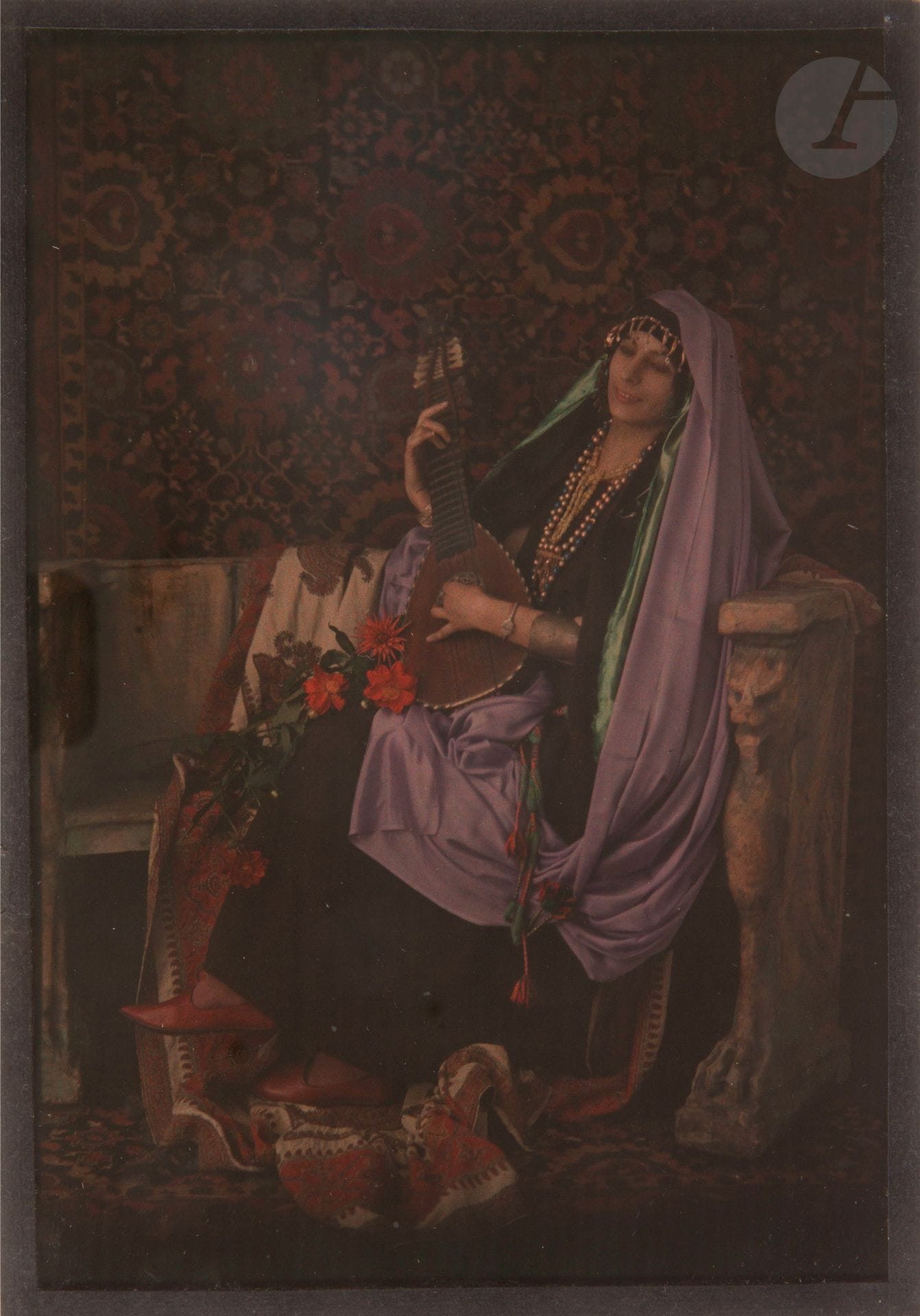 Henry-René d'Allemagne (1863-1950) et divers
Jeune femme portant des vêtements et des bijoux persans, c. 1910.
Deux autochromes.
Format moyen : 13 x 18 cm

Two autochromes.
Average size  : 13 x 18 cm