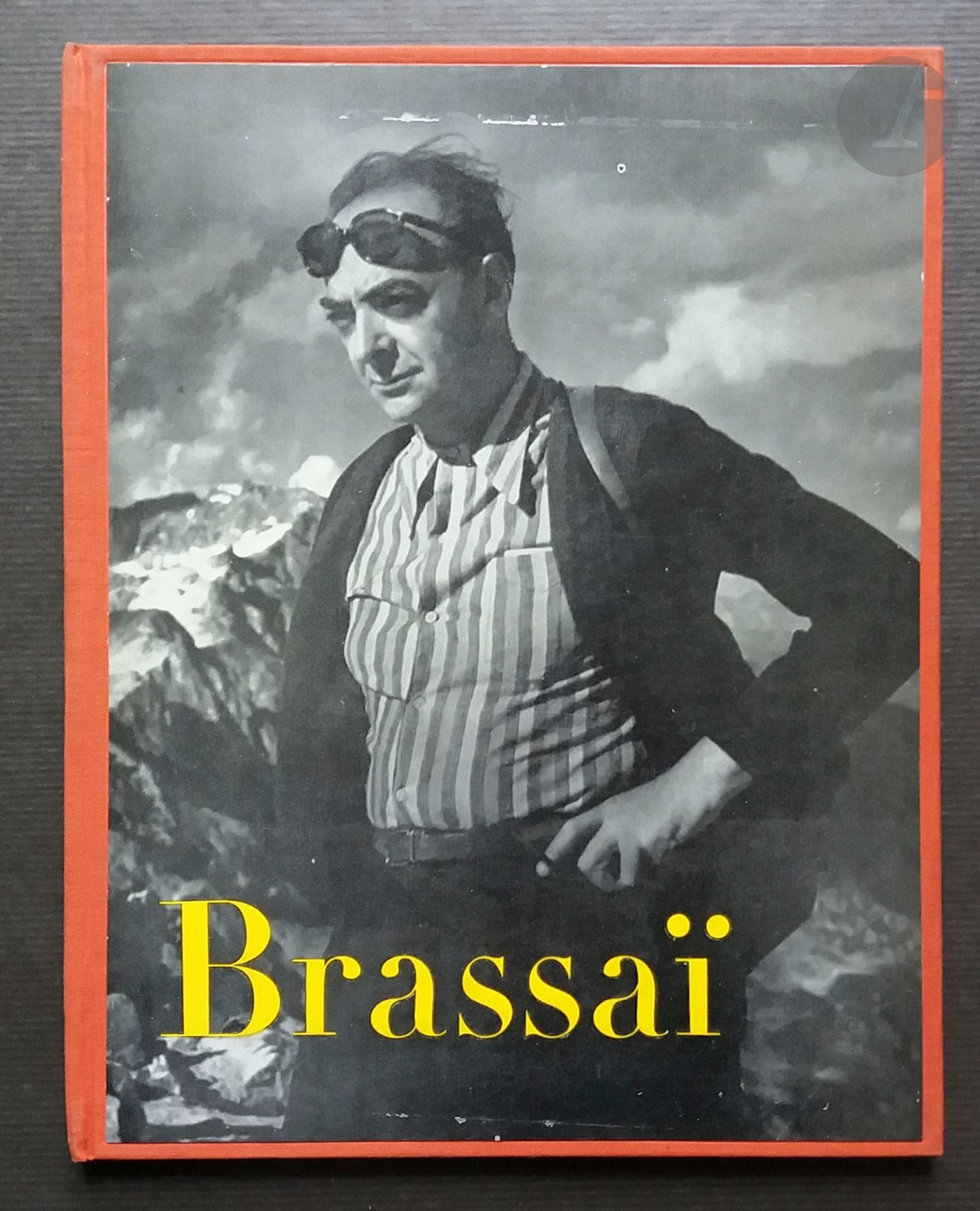 BRASSAÏ (GYULA HALÀSZ, DIT) (1899-1984)
Brassaï.
Neuf, Paris, 1952.
In-4 (27,5 x 21,5 cm). Édition originale. Cartonnage d'éditeur avec couverture illustrée.