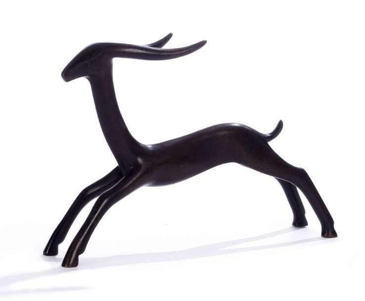 Riccardo SCARPA (1905-?)
Gazelle Sculpture en bronze patiné. Signée sur la patte arrière gauche. 15 x 22 cm
