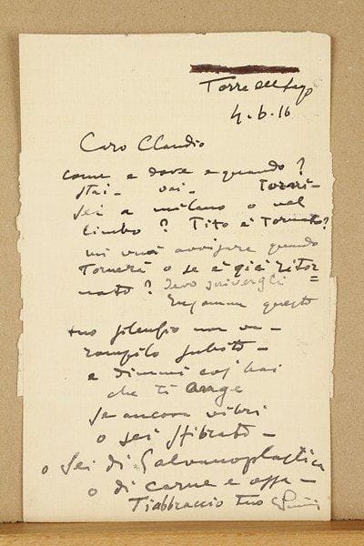 Giacomo PUCCINI
L.A.S., Torre del Lago 4 juin 1916, à Carlo Clausetti, chez Ricordi, à Milan ; 1 page petit in-4, adresse ; en italien.Il demande comment et où et quand, s'il va, s'il revient, s'il est à Milan ou aux limbes... Tito [Ricordi] est-il revenu, sinon quand reviendra-t-il, car Puccini doit lui écrire... Ce silence ne va pas : il faut dire ce qui ne va pas, s'il est vivant ou épuisé, en galvanoplastique ou en chair et en os...* 