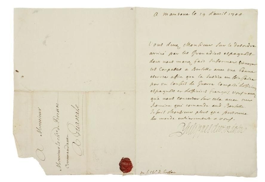 ITALIE
GUERRE DE SUCCESSION D'ESPAGNE. 72 L.S. ou L.A.S., Mantoue, Pavie, San Benedetto, Reggiolo, Crémone, Modène, Milan, Marly etc. 1702-1705, la plupart au chevalier de Bressac, colonel du régiment d'infanterie d'Albigeois, commandant à Guastalla. Intéressante correspondance sur la conduite de la guerre. Y figurent notamment la copie a.s. d'une lettre du chevalier de Bressac au duc de Vendôme, se félicitant de servir sous ses ordres; 3 intéressantes lettres de Bressac à ses parents Bressac de Favantines faisant le récit de la bataille de Cassano (16 août 1705), victoire du duc de Vendôme sur le Prince Eugène, au cours de laquelle il a été blessé; la copie (incomplète) d'une longue lettre au secrétaire du duc de Beauvillier, à propos de cette bataille (il mourut peu après de ses blessures)... D'autres lettres donnent des ordres et avis de mouvements de troupes, soulevant aussi des questions de transports (chariots, barques et bateaux), remontes, munitions, fourrages, habits et autres fournitures, pièces d'artillerie, discipline des troupes, la fabrication de fascines, ainsi que des grâces du Roi pour des officiers du régiment, le recrutement de miliciens, le transfert de prisonniers allemands et de grenadiers espagnols susceptibles d'être jugés par un conseil de guerre, etc. On relève notamment des lettres du commissaire-ordonnateur Jean-Baptiste-Louis Picon d'Andrezel (10), Paul duc de Beauvillier (2, dont une pour regretter la mort de Bressac), le futur maréchal Jacques Bazin seigneur de Besons (2), Claude- Alexandre comte de Bonneval (2), Louis Camus chevalier Destouches, le lieutenant général Jean-Baptiste de Choiseul marquis de Praslin (5), le lieutenant général Arthur de Dillon, le lieutenant général Henry de Lorraine duc d'Elbeuf, Jean- Baptiste de Magnianis (au nom de Louis de Vendôme), Jean de Palaprat (3), Perey (au nom de Philippe de Vendôme), le lieutenant général Jean-François Ravend marquis de Saint-Frémond (5), le futur maréchal Jean-Charles marquis de Sen