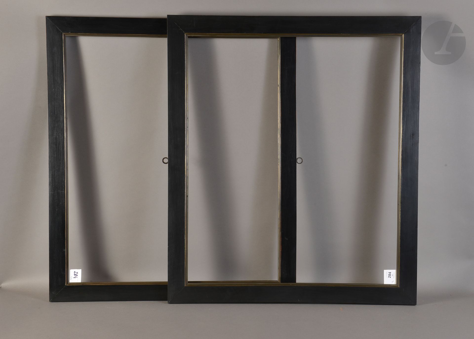 Pair of flat frames in fruitwood, brass view. Italy, early 19th century. 57.9 x 67.7 cm - Profile: 5.2 cm (25P)