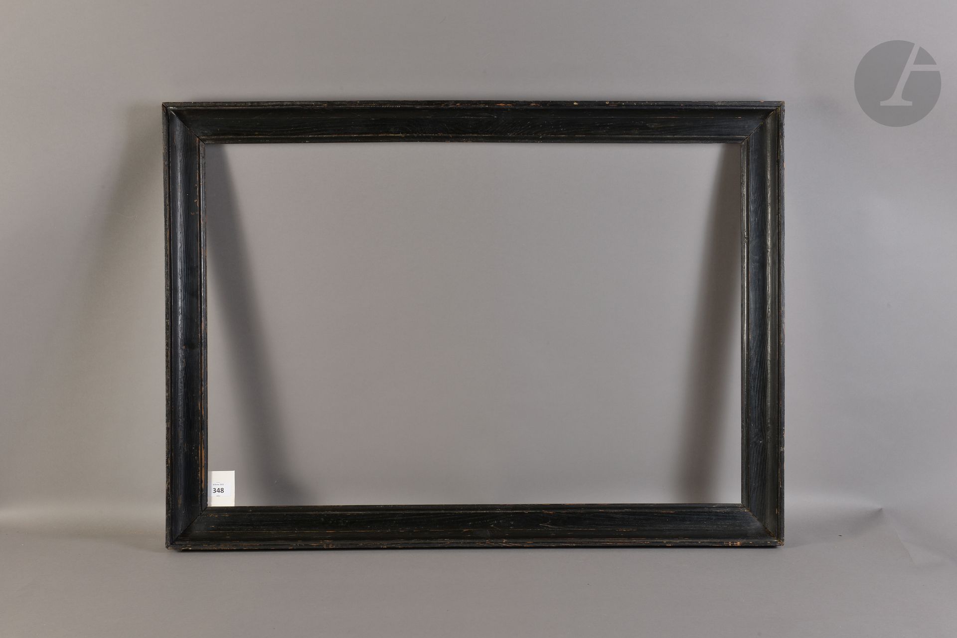 Throat in molded and blackened wood. 18th century (slight veil). 54,7 x 80,3 cm - Profile : 6 cm (25P)
