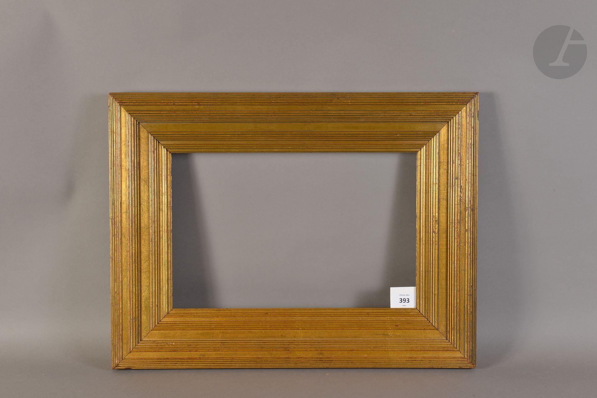 Cadre Whistler en bois mouluré et doré. Début du XXe siècle. 25 x 39,3 cm - Profil : 9,5 cm (6P)