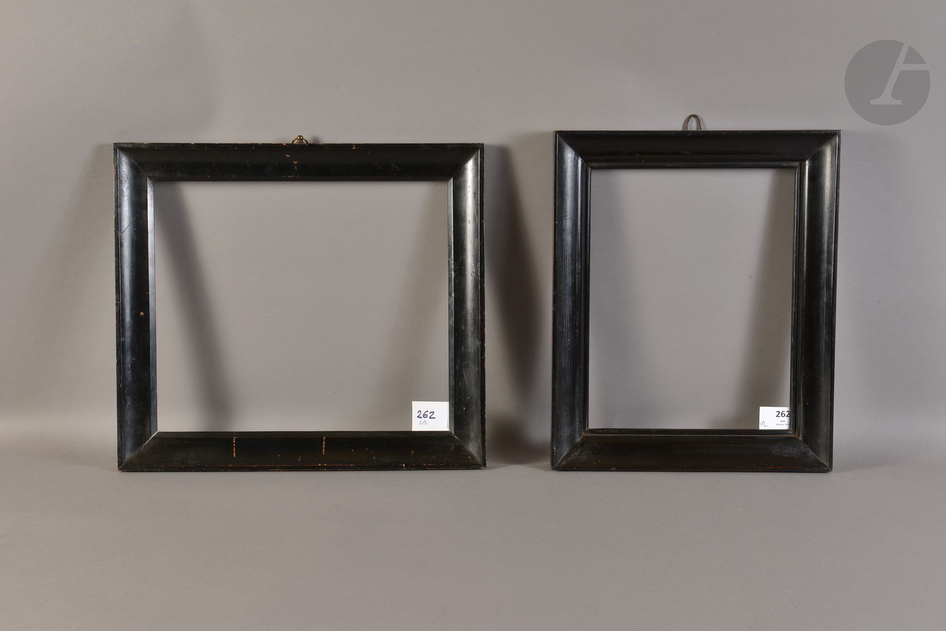 Two moulded and blackened wood grooves. Italy Beginning of the XIXth century. 28.8 x 33.6 cm - Profile: 4 cm and 23.1 x 30.1 cm - Profile: 4.3 cm