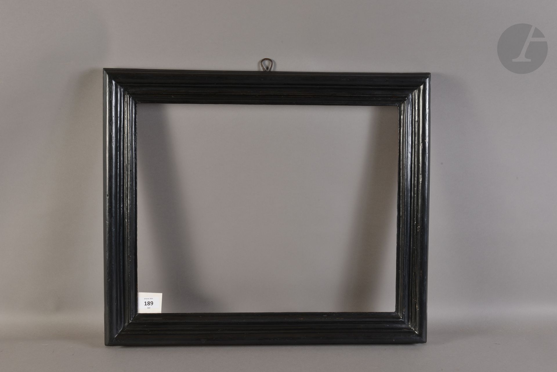 Frame in molded and blackened wood. Italy 18th century (wear). 38,5 x 48 cm - Profile : 6 cm