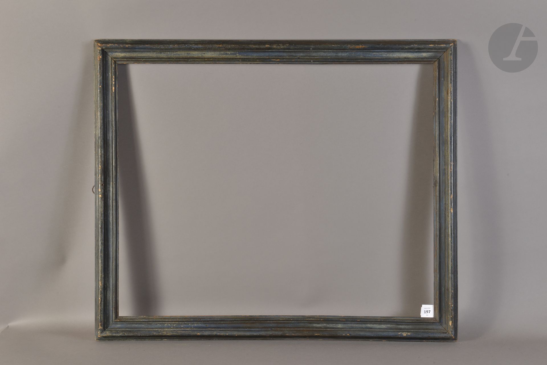 Salvator Rosa frame in molded wood and stained in blue. Italy XVIIth century. 63.6 x 79.3 cm - Profile : 6.1 cm (25F)