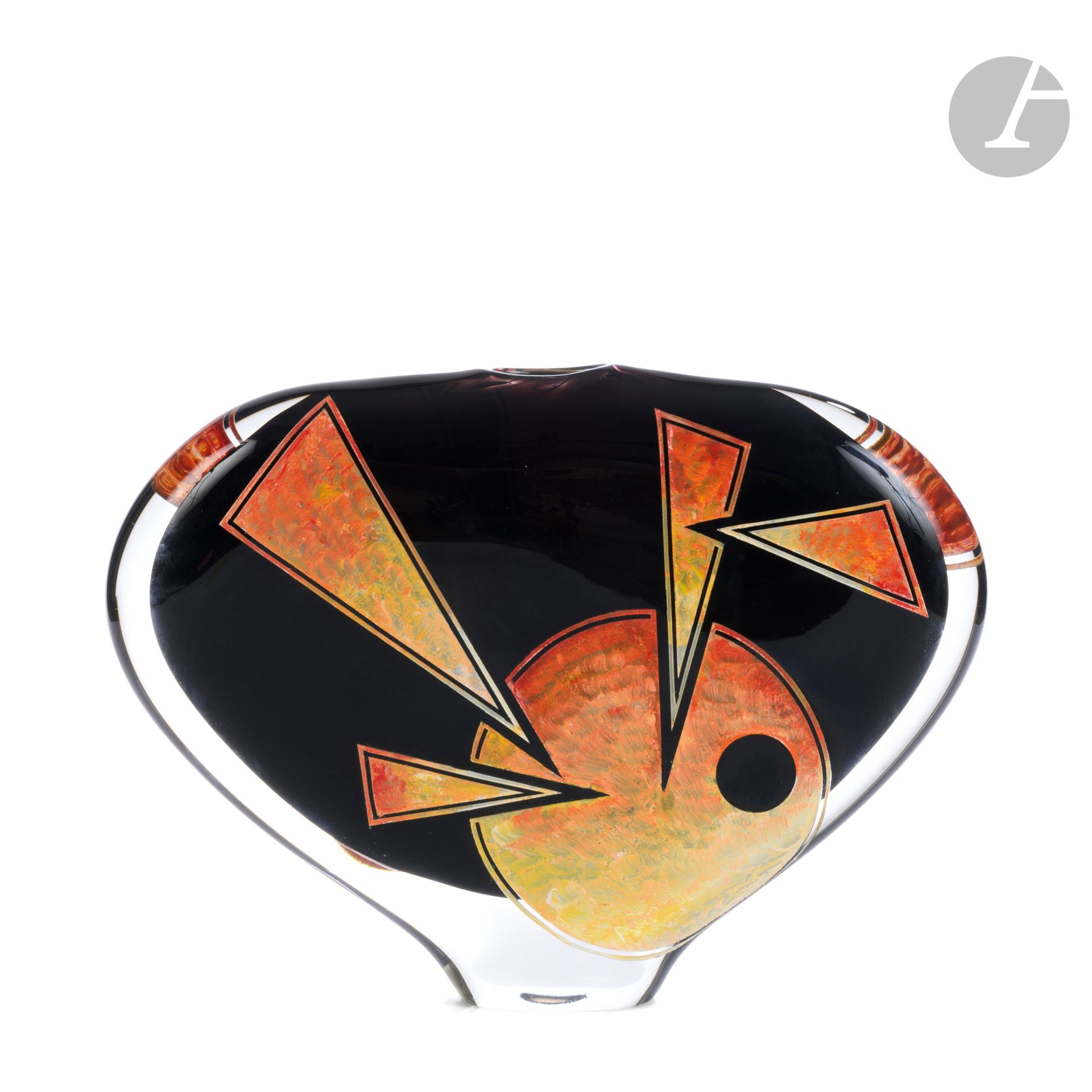 Régis and Gisèle FIEVET (France, born in 1948 and 1951)
Large blown glass vase of flattened form with broad shoulders, with geometrical decoration sandblasted then enamelled orange and yellow on black bottom. Signed, dated 1991 and numbered N22 on the base. H. 24 cm - W. 33 cm - D. 6 cm