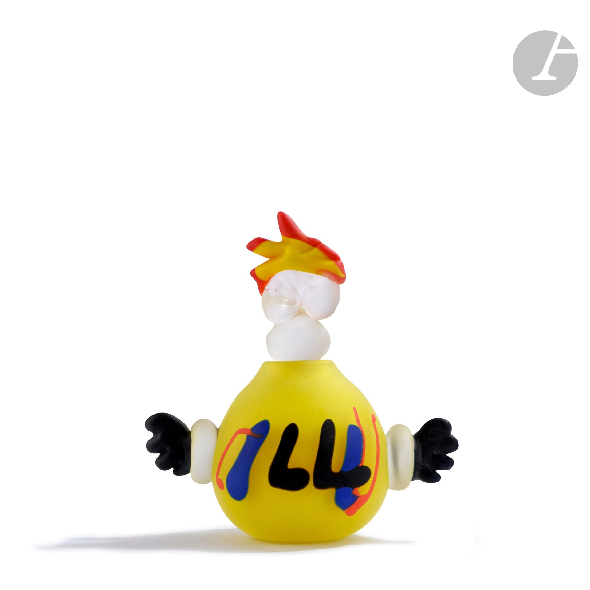 Guy UNTRAUER (France, born in 1948)
Glass bottle blown with bright colors representing a stylized rooster. Signed on the base. H. 15 cm - L. 14 cm - D. 8 cm