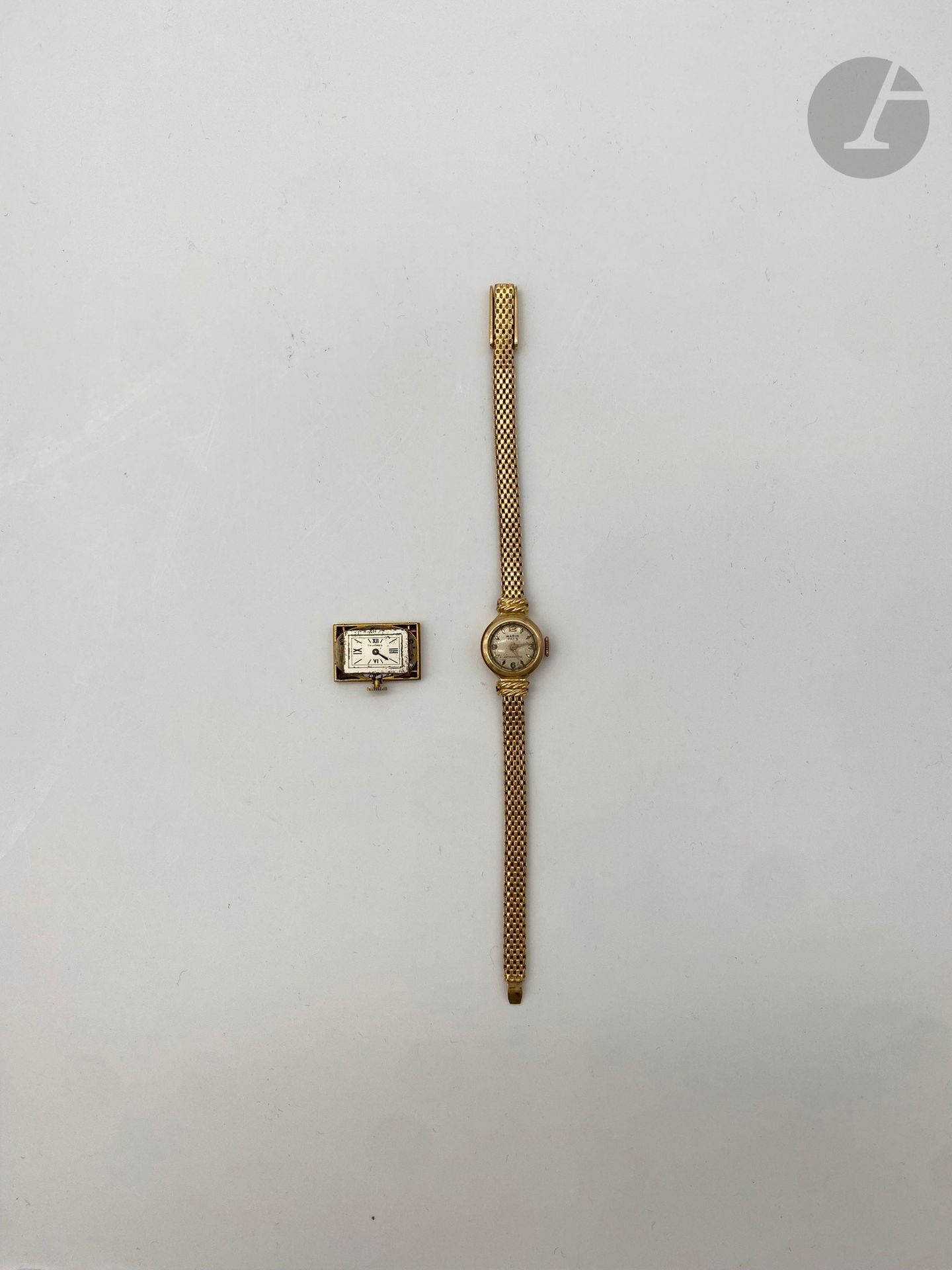 Montre de dame MARIN et un mouvement TAVANNES, en or (18K). Poids brut : 28,7 g