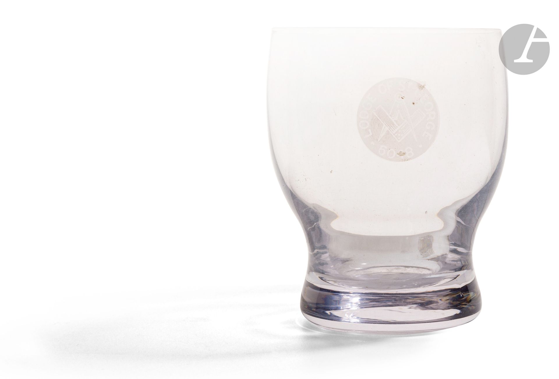 Crystal stemmed glass, engraved on the body " Lodge of Saint Georges ".
B.E.