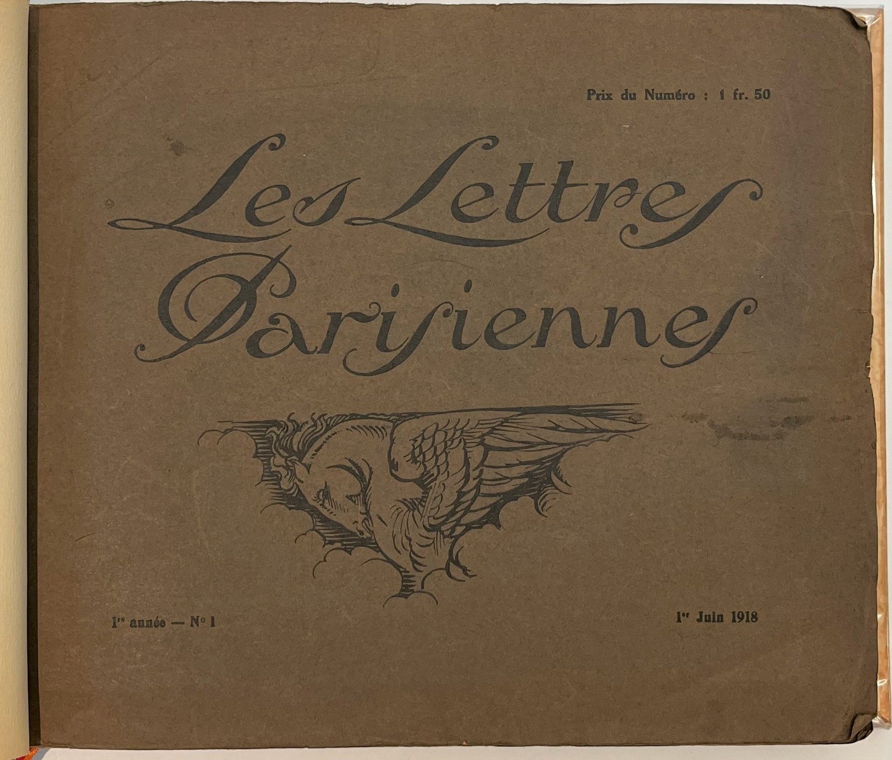 LES LETTRES PARISIENNES
N° 1, 1er juin 1918-n° 9, 1er avril 1920. Paris, Administration-Rédaction : Georges Pillement puis Maurice Martin du Gard, Gérant : Henri Puig. Textes de René Arcos, Claude Autant-Lara, Jean Cassou, Georges Duhamel, Édouard Dujardin, Luc Durtain, Georges Duthuit, Louis Emié, Georges Gabory, Henri Hertz, Charles Ieu, Tristan Klingsor, Fernand de Lisle, Antonio Machado, Maurice Martin du Gard, Raphaël Maurice, Jean Metzinger, Victor-Émile Michelet, Paul Morand, John Antoine Nau, Georges Pillement, Valentine Prax, Henri Puig, Jules Romains, Jean Royère, Saint-Pol Roux, Hermann Schilde, André Spire, Charles Vildrac, Walt Whitman, André Wurmser, Osip Zadkine, etc. Illustrations de Louis Bouquet, Frédéric Deshayes, Feder, Foujita, Othon Friesz, Jean Laffite, Lagar, Marcel Lenoir, Jean Lurçat, Jean Metzinger, Modigliani, Henri Ramey, Jacques Risler, Paul Signac, Ben Sussan, Van Rees, Osip Zadkine, Ortiz de Zarate. Collection complète. 9 n° en 8 livraisons en 1 vol. in-8 à l’italienne relié (couvertures conservées). Bien complet dans le n° 8 du supplément consacré au Salon d’Automne et dans le n° 9 du supplément consacré au Salon des Indépendants. Un des ex. du tirage de luxe sur Ingres d’Arches (75 ex. pour les 4 premiers et 50 ex. pour les 4 derniers). Joint : – 1 L.A.S. de Jean Cassou (1924) à [Édouard Dujardin] sans rapport avec la revue ; – 1 L.A.S. de Claude Autant-Lara sur papier à en-tête de Art et Action (avril 1924) à Édouard Dujardin sans rapport avec la revue ; – 1 L.A.S. de Tristan Klingsor (mai 1923) à [Édouard Dujardin] sans rapport avec la revue ; – Portraits de Georges Duhamel, Paul Morand, Saint-Pol Roux ; – 1 photographie originale de Édouard Dujardin avec George Moore.