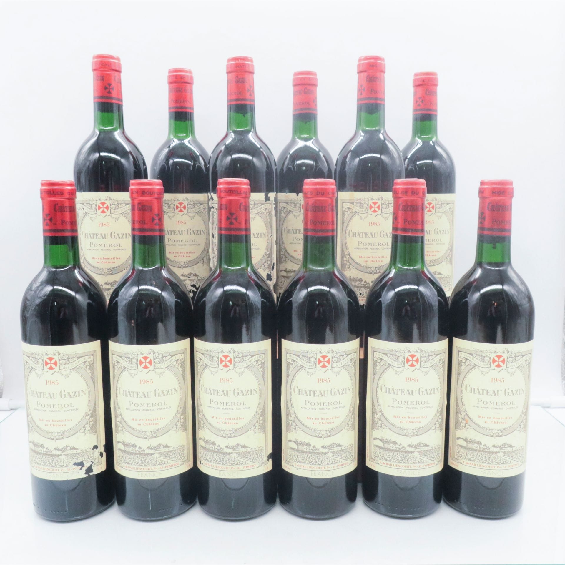12 B CHÂTEAU GAZIN (Caisse Bois d'origine) (4 B.G; 3 T.L.B.+ et 5 T.L.B; 8 e.t.a; 1 c.c. légères au sommet), Pomerol, 1985