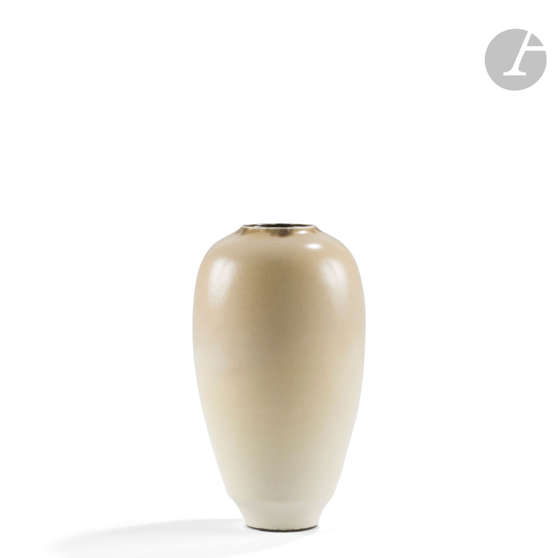 JEAN GIREL (BORN IN 1947)
Untitled
Ovoid vase on heel with ring neck. Proof in ivory enamelled porcelain. Signed Jean GIREL under the base. H. 17 cm