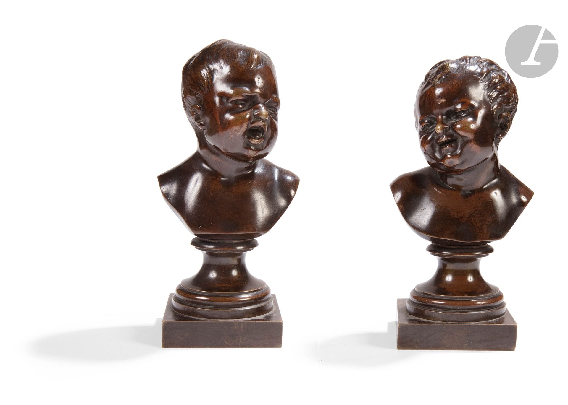 École française du XIXe siècle
Jean qui rit et Jean qui pleure
Paire de petits bustes en bronze à patine brune
H totale : 20 cm