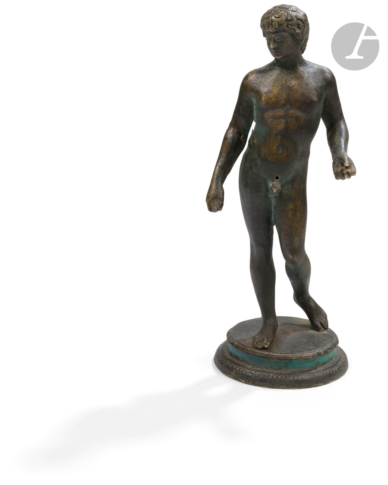 Italie, fin du XIXe siècle, dans le goût de la fonderie Chiurazzi 
Antinoüs, d’après l’antique
Bronze à patine vert antique
H : 26 cm
Feuille de pudeur manquante, petite oxydation dans les creux
