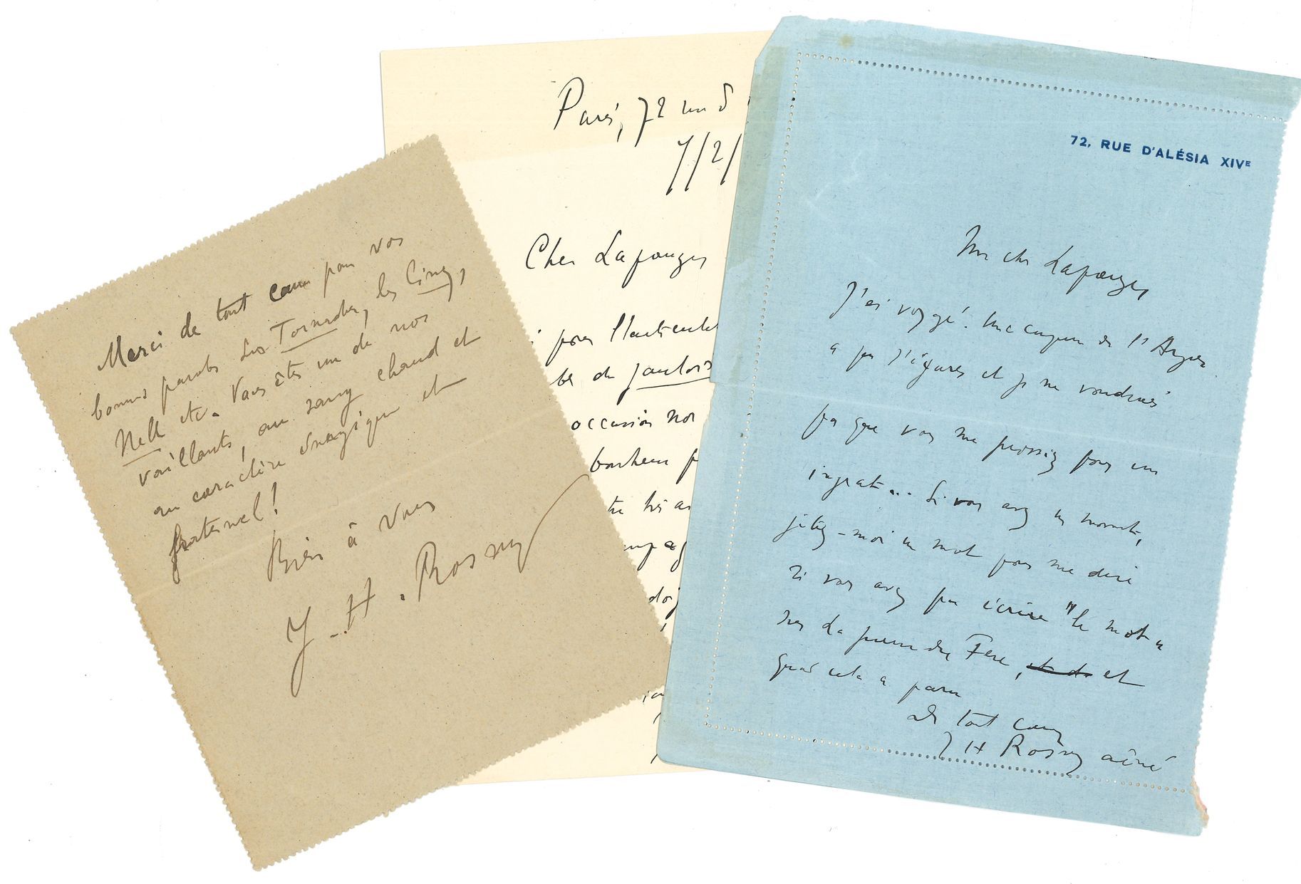 Joseph-Henri ROSNY aîné. 18 L.A.S., 1888-1935, à Henry Lapauze et François Jean-Desthieux ; 20 pages in-8.
Il remercie Lapauze pour ses articles dans Le Parisien, Le Courrier du soir et Le Gaulois : en 1888, pour Tornadres, Les Cinq, Nell ; le 3 mai 1911 pour La Guerre du Feu : « Jetez-moi un mot pour me dire si vous avez pu écrire “le mot” sur La Guerre du Feu » ; Les Corneilles, etc.
Il remercie également Jean-Desthieux, et lui parle de ses ouvrages : Le prochain Abélard (1927), Le Bossu merveilleux (1935).
À propos de la cathédrale de Reims détruite pendant la guerre, il répond à un questionnaire : « Pendant 25 ans au moins ne rien restaurer ; consolider seulement. Il faut que le témoignage ne s’efface pas de sitôt ». 
On joint 12 LA.S. et 2 cartes de visite de Rosny jeune.