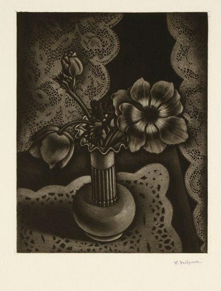 Kiyoshi Hasegawa (1891-1980)
Trois anémones dans un vase. 1937. Manière noire. 205 x 260. R. 246. Parfaite épreuve sur vergé crème, du 1er état (sur 2), avant de nouveaux travaux, revêtue du timbre de l?atelier. Toutes marges. Tirage définitif à 35 épreuves.