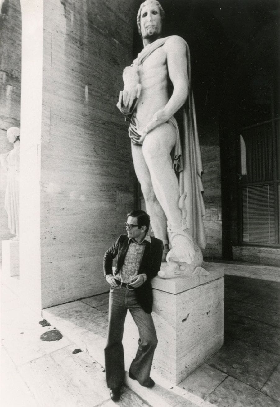 Unidentified photographer
Pier Paolo Pasolini, 1976.
Vintage silver print on Kodak paper. Agency stamp and handwritten annotations on verso.
17,7 x 12,5 cm