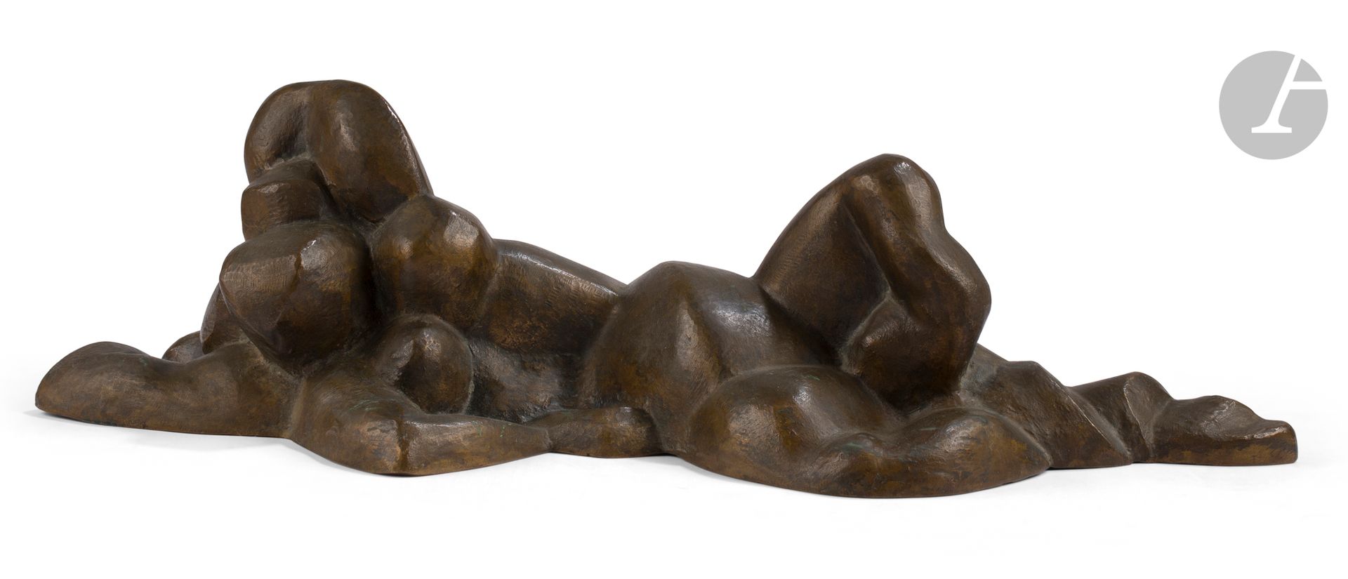 École moderne, dans le style de Henri Laurens (1885-1954)
Femme allongée
Bronze à patine brun clair
Dim : 14 x 51 cm