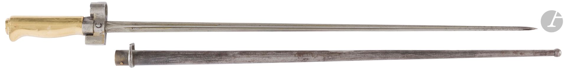 FRANCE 
Bayonet model 1886-15 for Lebel rifle.
Brass handle, long tang of the 2nd type. Cross without quillon, of origin. Cruciform blade. Sheet steel scabbard. 
Lt : 638 mm - Ll : 520 mm - ll : 14 mm - Dd : 15 mm
A.B.E. (Wear, loose scabbard).