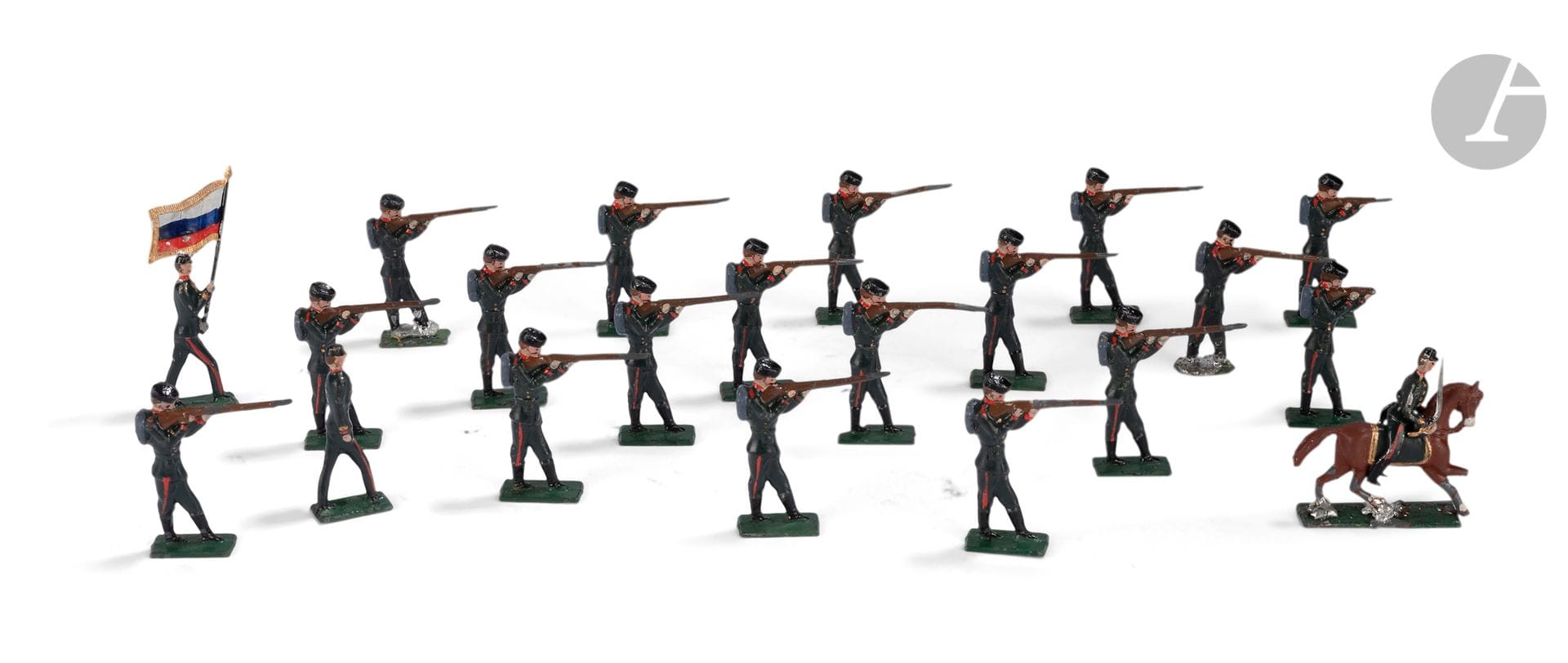 CBG half-round lead soldiers.
One box "Russian soldiers at the fire" (22 pieces).
B.E.