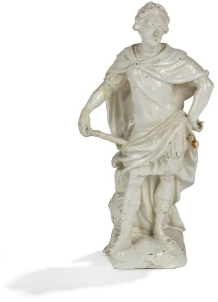 Lorraine ou Pont au chou Figure de Louis XV en pied en Empereur romain tenant un bâton de commandement fleurdelisé. XVIIIe siècle. Haut. : 28 cm. Accidents et manques.