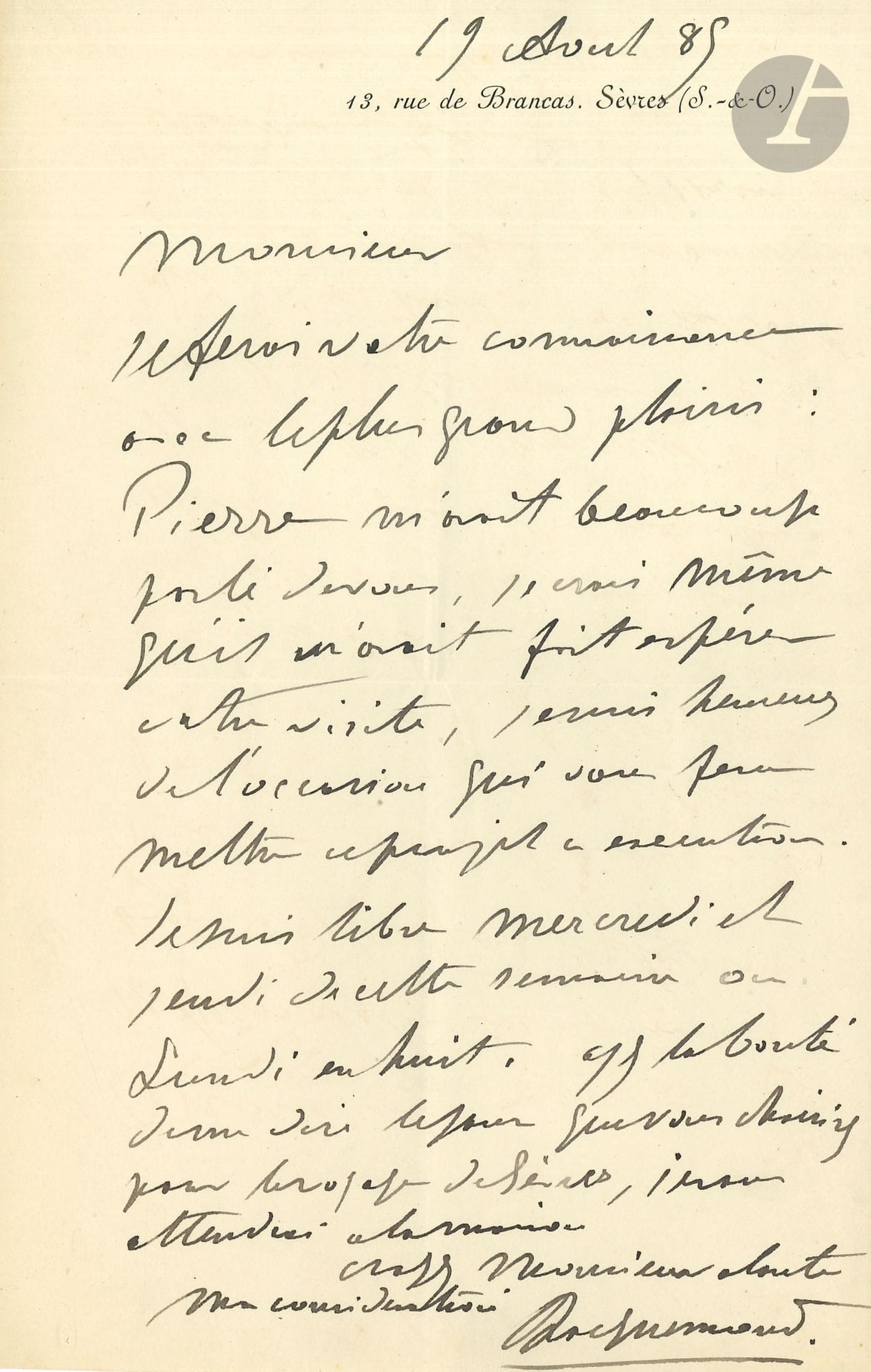 Félix BRACQUEMOND (1833-1914). 8 L.A.S., 1885 et 1903-1910, au critique d’art Maurice Guillemot ; 10 pages in-8.

19 avril 1885, il l’attend à Sèvres. 23 novembre 1903 : Guillemot veut voir le travail de l’encaustique : « j’ai un tableau pour le Salon en pleine exécution, il y a des morceaux à tous les états cela pourra peut-être vous intéresser »… 28 juin 1904. Il envoie un « petit tableautin[…] il n’y a vraiment que l’encaustique qui ne trompe pas » ; il le remercie de son article. 25 juillet 1094. Il garde le petit tableau : « Je vais faire le travail des monotypes à la campagne et vous le rendrai à la rentrée. Nous allons faire le livre à nous deux P. Louys et moi »… 24 sept. 1905. Il a recommandé Guillemot au bibliothécaire de l’École Polytechnique qui veut faire une notice sur les fouilles faites à cette école, et il l’engage à aller voir « sa bibliothèque, son musée, son Fragonard, vous n’en verrez pas de plus beau »… 22 sept. 1907. Il désire quelques numéros de la Revue,  « contenant l’article de Vaillat sur ma peinture à l’encaustique » ; il est enchanté de son séjour de travail en Italie « C’est dur, mais admirable, il faut vraiment habiter longtemps une ville comme Venise pour la comprendre »… 1er février 1910 : deux mêmes lettres envoyées à deux adresses différentes, pendant les inondations : « Êtes-vous atteint ou noyé par l’Eau ? » ; il ne s’agit pas d’inondations, mais d’une demande pressante « Prenez une feuille de papier-lettre du Siècle et écrivez-moi ceci – J’accepte de rédiger mes souvenirs du Temps 1871. Mais cette lettre doit être datée du 5 décembre 1909. Je vous en dirai le pourquoi alors que vous viendrez à Sèvres »…