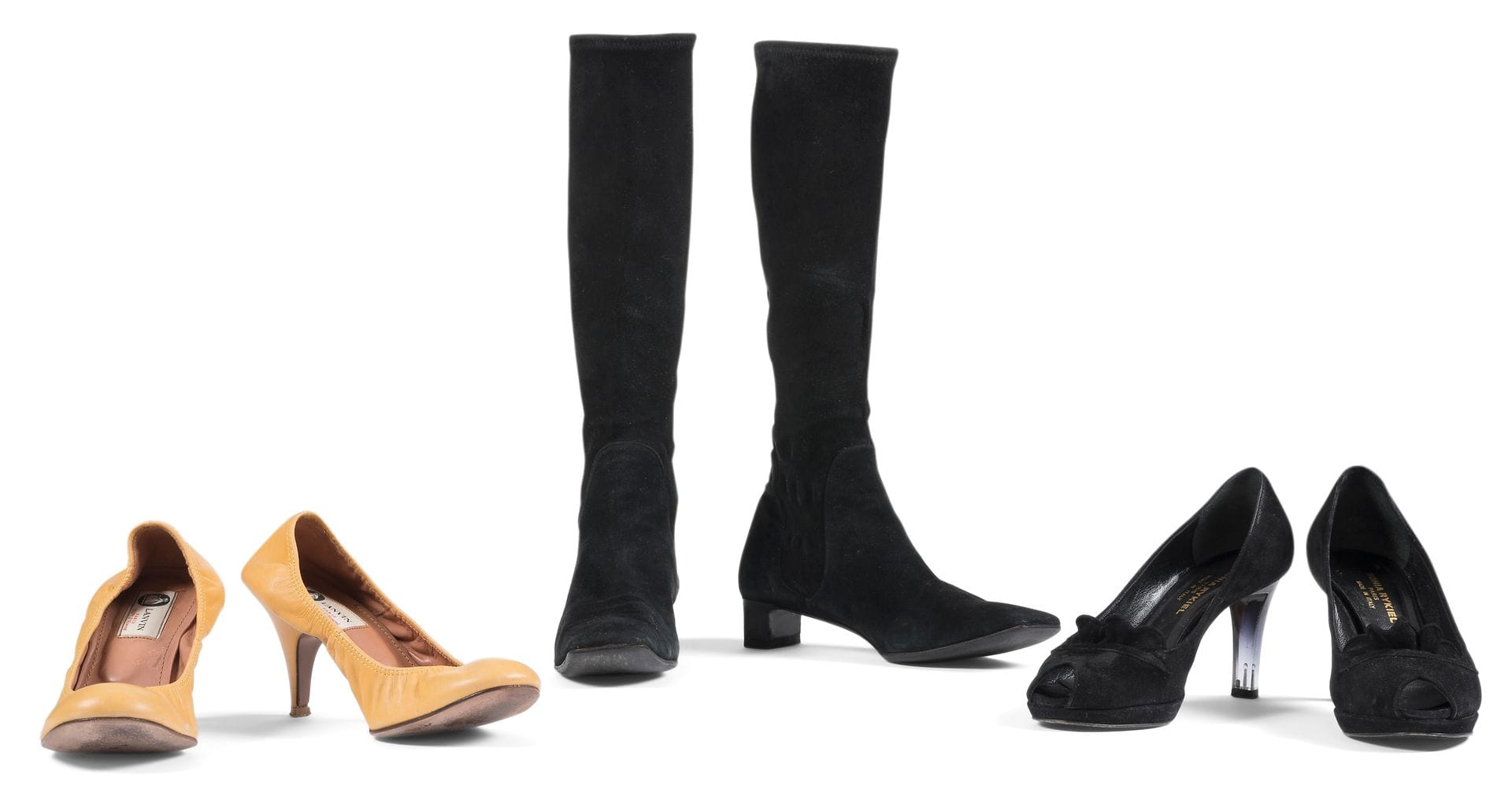 Trois paires de souliers : une paire d'escarpins bouts ouverts Sonia RYKIEL en veau velours noir, T. 37 indiquée, boîte, une paire d'escarpins en cuir jaune LANVIN, T.38 indiquée, paire de bottes en veau velours noir CÉLINE, T.37,5 indiquée (usures)