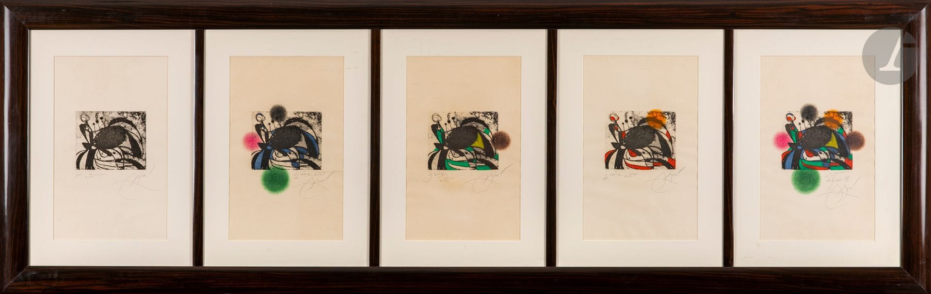 Joan MIRÓ (1893-1983)
Colombine entre chien et loup. 1975. 
Eau-forte et aquatinte. 
Chaque à vue : 54 x 33 cm. 
Dupin 739. Impression en couleurs. Exceptionnel ensemble de 5 épreuves d’état montées dans un seul cadre, formant polyptyque : 
– épreuve du 1er état sur vélin blanc, en noir, annotée « 1er état » et signée au crayon
– épreuve du 2e état sur vélin crème, en couleurs, annotée « 2ième état » et signée au crayon
– épreuve du 3e état sur vélin crème, annotée « 3ième état » et signée au crayon
– épreuve du 4e état sur vélin crème, annotée « 4ième état » et signée au crayon
– épreuve du 5e état sur vélin crème, annotée « état définitif » et signée au crayon

Toutes marges. Tirage définitif à 50 épreuves. Maeght éditeur. 

Provenance : galerie Maeght (cadeau fait au propriétaire par l’acteur Johnny Depp). 

Expert : Hélène Bonafous-Murat