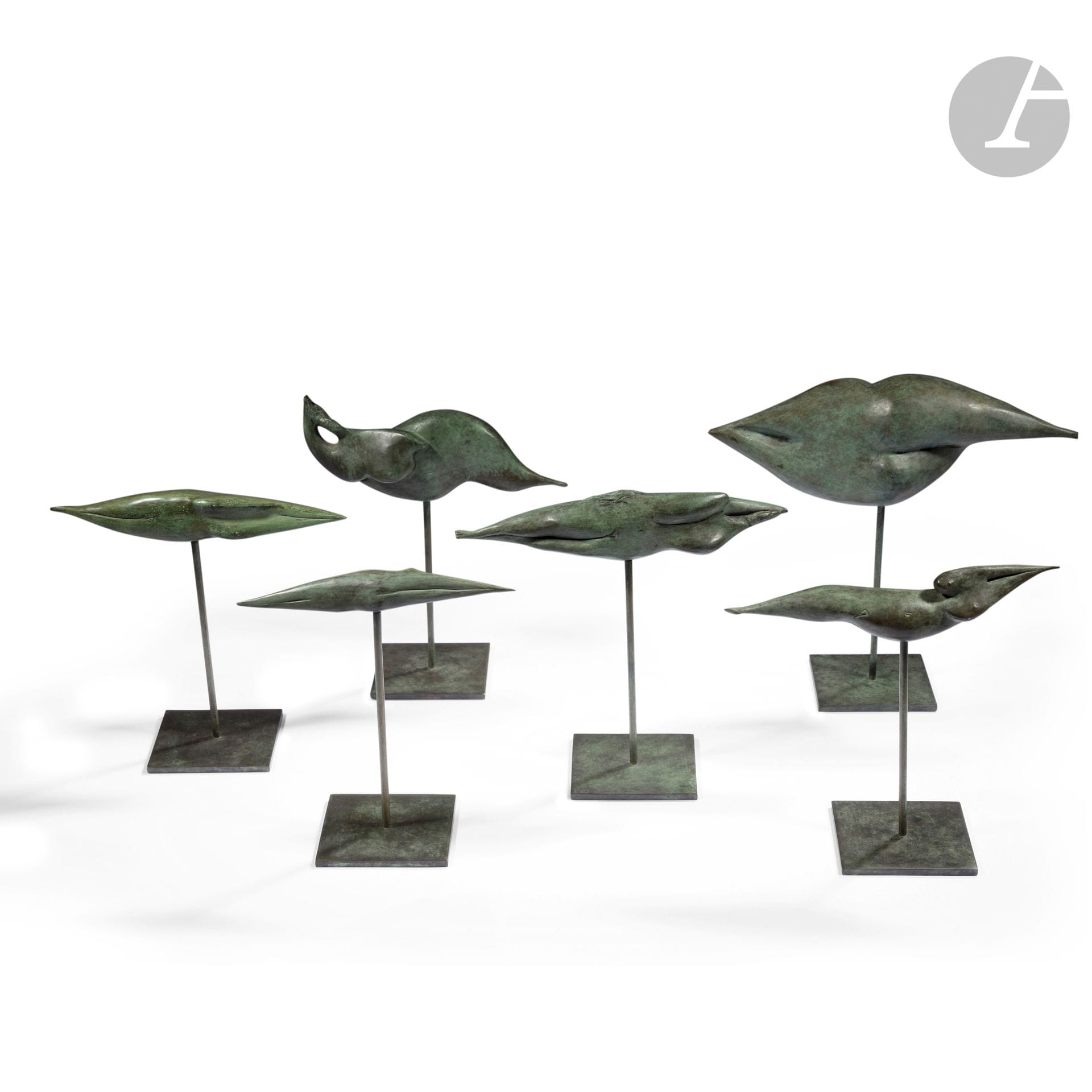 Jean-Michel FICHOT (né en 1959)
Baigneuses, 1993
6 épreuves en bronze à patine verte.
Signées, datées et numérotées « 2/8 ».
Cachet du fondeur Landowski.
24,5 x 10 - 21 x 6 - 20 x 5 - 19,5 x 3 - 19 x 7 - 17 x 2,5 cm

Nous remercions Monsieur Jean-Michel Fichot d’avoir confirmé l’authenticité de cette œuvre et pour les informations qu’il nous a transmises.