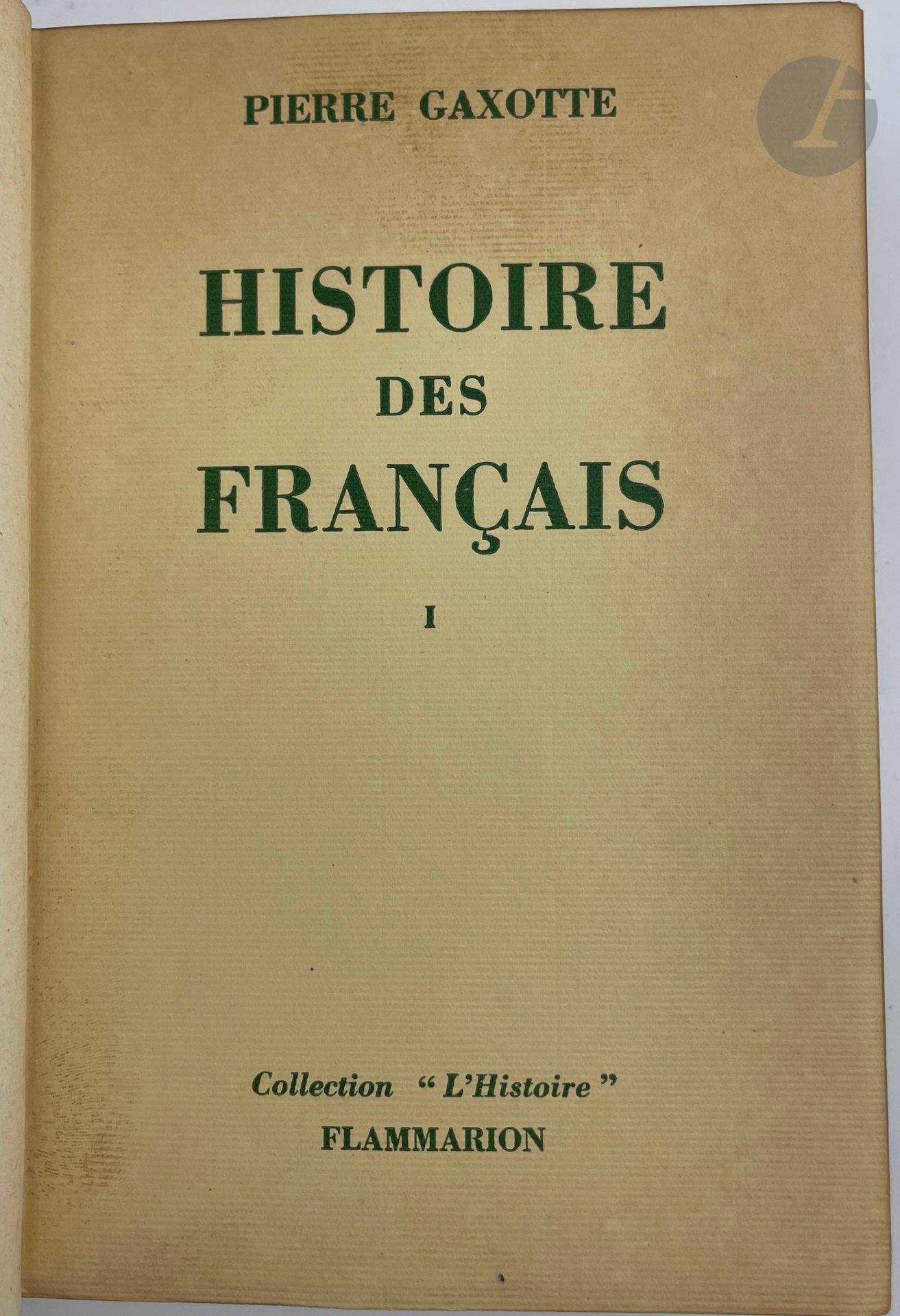 GAXOTTE (Pierre).
Histoire des français.
Paris : Flammarion, [1951]. — 2 volumes in-12, demi-maroquin bleu foncé à coins, dos à nerfs orné de filets dorés, tête dorée, non rogné, couvertures et dos conservés (M. Landre).

Édition originale.

Un des 220 premiers exemplaires sur papier chiffon de Lana, celui-ci faisant partie des 50 réservés à la Société des bibliophiles « Les Amis des Beaux Livres », avec une seconde couverture spéciale.

Bel exemplaire.
Petits frottements aux mors.
