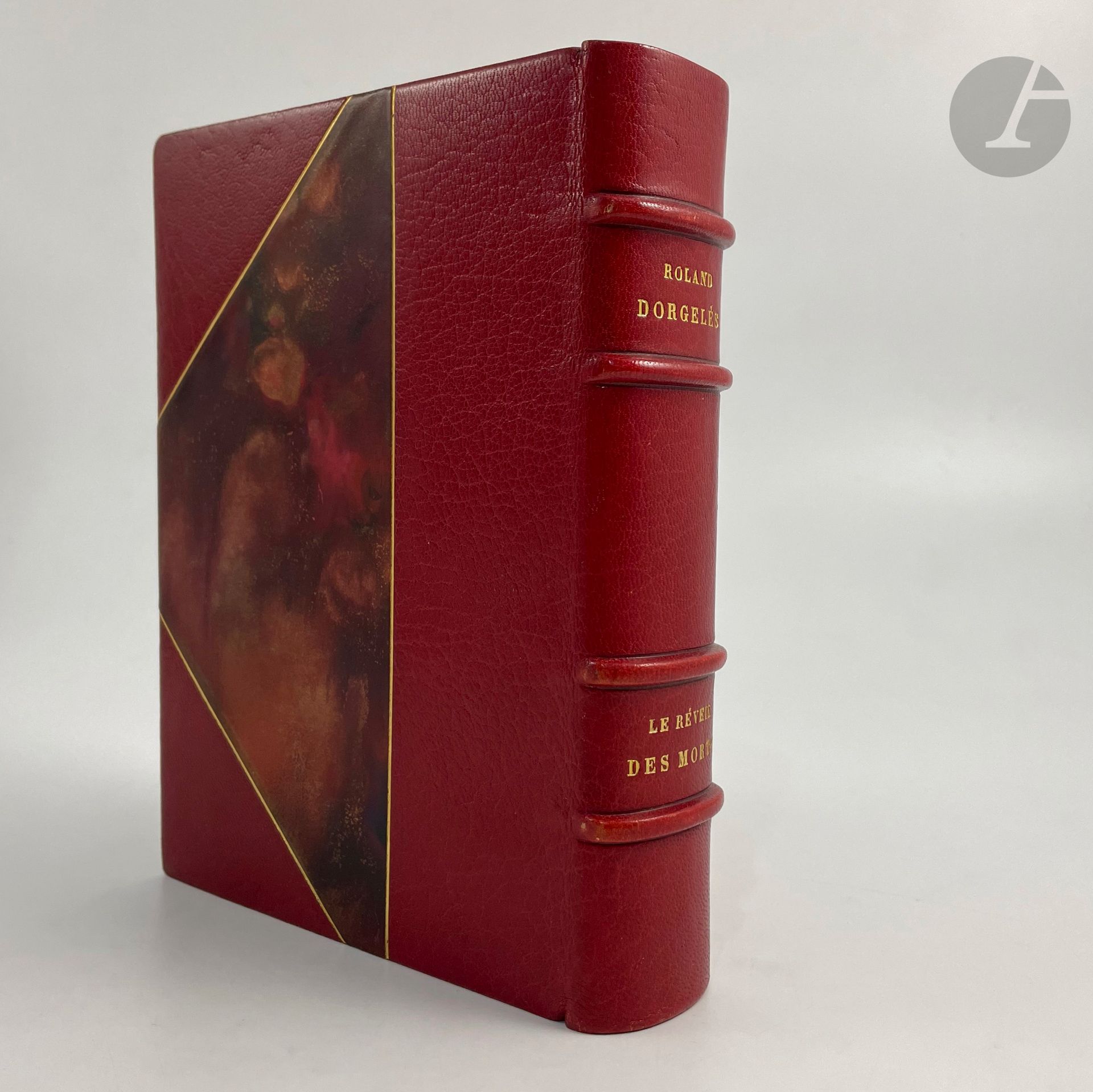 DORGELÈS (Roland) - HUMBERT (Paulette).
Le Réveil des morts.
Paris: Librairie de la Revue française, [1930s]. - In-8, red half-maroquin with corners, gilded fillets, ribbed spine, gilded head, untrimmed, cover and spine preserved (Saulnier).

Estimated edition of 1225 copies, with 8 out-of-text lithographs by the painter and illustrator Paulette HUMBERT, one of the first she illustrated.

ONE OF THE FIRST 10 COPIES ON IMPERIAL JAPANESE PAPER.

A very fine copy.