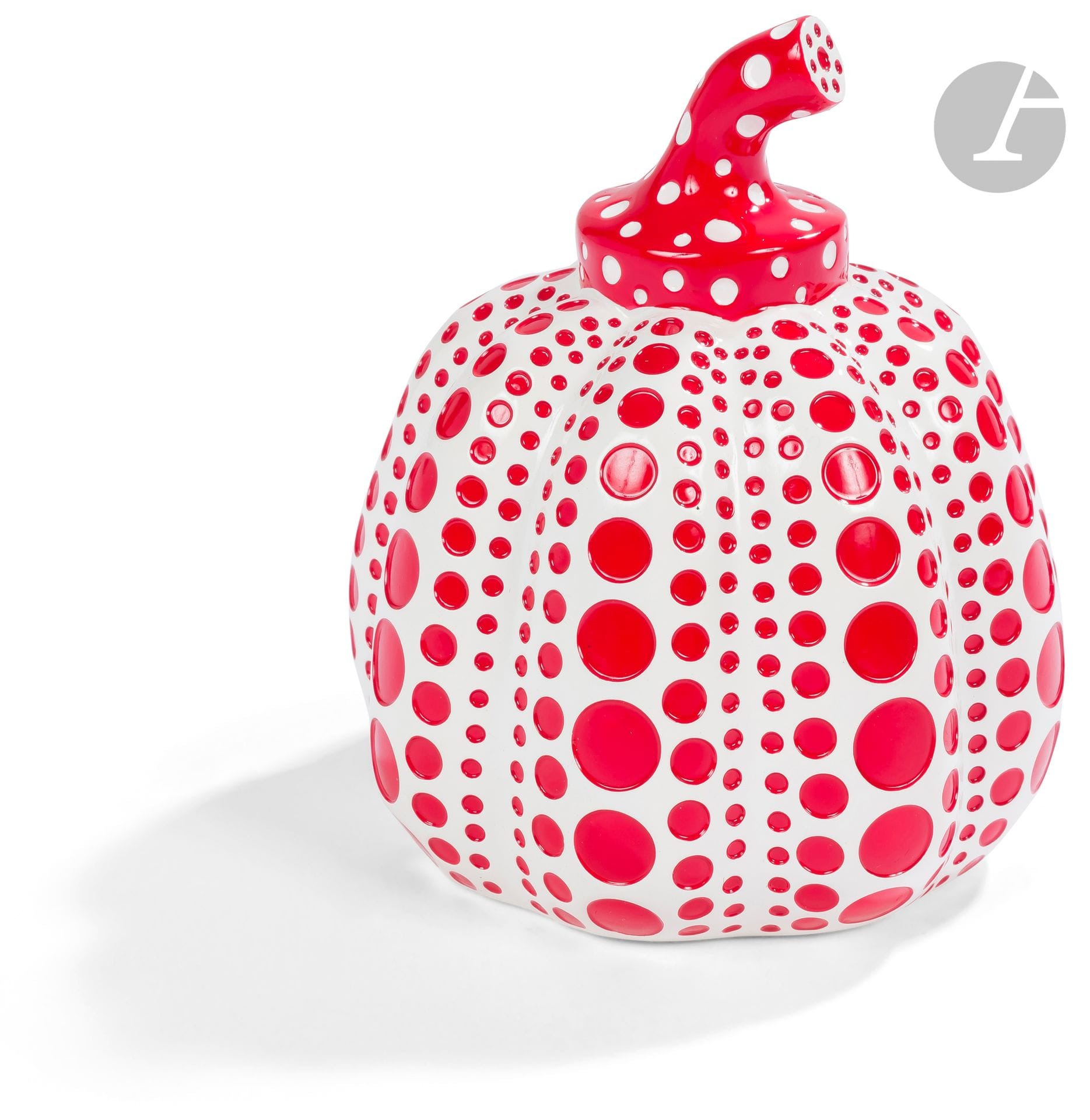 Yayoi KUSAMA [japonaise] (née en 1929)
Pumpkin
Résine.
Copyright ©Yayoi KUSAMA.
10 x 8 x 8 cm
Dans sa boîte d’origine.
