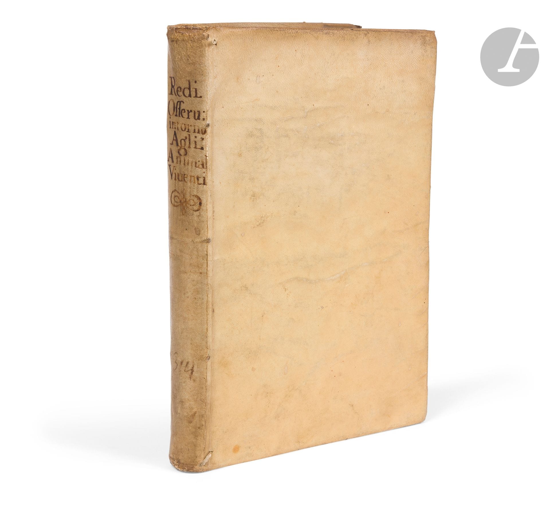 REDI (Francesco).
Osservazioni… intorno agli animali viventi che si trovano negli animali viventi.
Firenze [Florence]: Piro Matini, 1684. —In-4, 236x172: (4 ff.), 232 pp., 26 planches. Parchemin souple, dos lisse comprenant le titre porté à l’encre (reliure de l’époque).

Édition originale rare de cet ouvrage important dans l’histoire des sciences en général et de la zoologie en particulier.
Composé par le médecin, naturaliste et poète italien Francesco Redi (1626-1698), il s’agit de l’ouvrage qui a fait de son auteur l’initiateur de la parasitologie expérimentale et le père de l’helminthologie. Selon Ioli, Petitthory et Théodoridès: «Cet ouvrage dans lequel sont décrits de nombreuses espèces de vers parasites (helminthes) de l’homme et des animaux constitue le témoignage concret de la première recherche parasitologique vraiment scientifique. Redi y décrit des endoparasites (helminthes) et ectoparasites (insectes et acariens) de nombreux hôtes vertébrés (mammifères, oiseaux, reptiles) et invertébrés (crustacés, mollusques). Il a notamment pu identifier Taenia crassicollis, Cysticercus pisiformis dans le mésentère du lièvre, l’ascaride du chien Toxocara canis, la douve du foie: fasciola hepatica dont il avait publié dès 1668 le premier dessin à partir d’un exemplaire prélevé dans le foie d’un bélier castré… Cet ouvrage expose aussi des méthodes pharmacologiques d’évaluation de l’efficacité des traitements sur les maladies parasitaires et permet d’étudier la valeur des prescriptions recommandées contre les halminthiases.» (Ioli, Petitthory, Théodoridès, Francesco Redi et la naissance de la parasitologie expérimentale, pp. 62-63.)
L’édition est illustrée de 26 belles planches gravées en taille-douce, représentant les différents parasites étudiés.
Bel exemplaire en reliure de l’époque, très bien conservé malgré quelques inévitables salissures au parchemin. Quelques piqûres sans gravité.
Provenance:
librairie italienne Guillaume Pedone Lauriel à Paris, avec son étiquette portant l’adresse de la place Sorbonne, indiquant qu’elle a été apposée avant 1887, date à laquelle la librairie déménagea rue Soufflot.